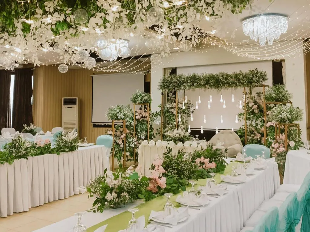 wedding in Castle Peak Hotel