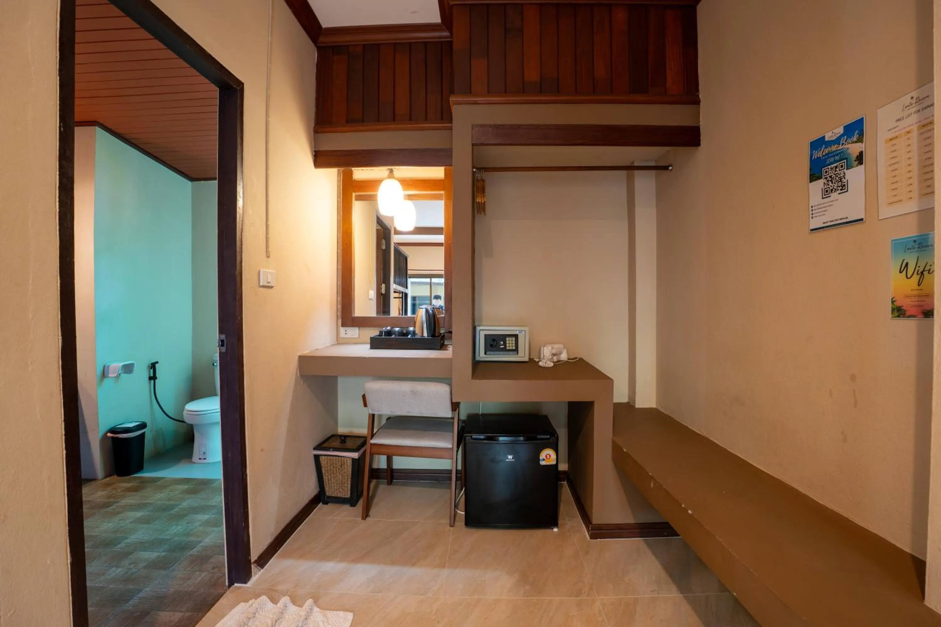 Bed in Lanta Riviera Beach Resort