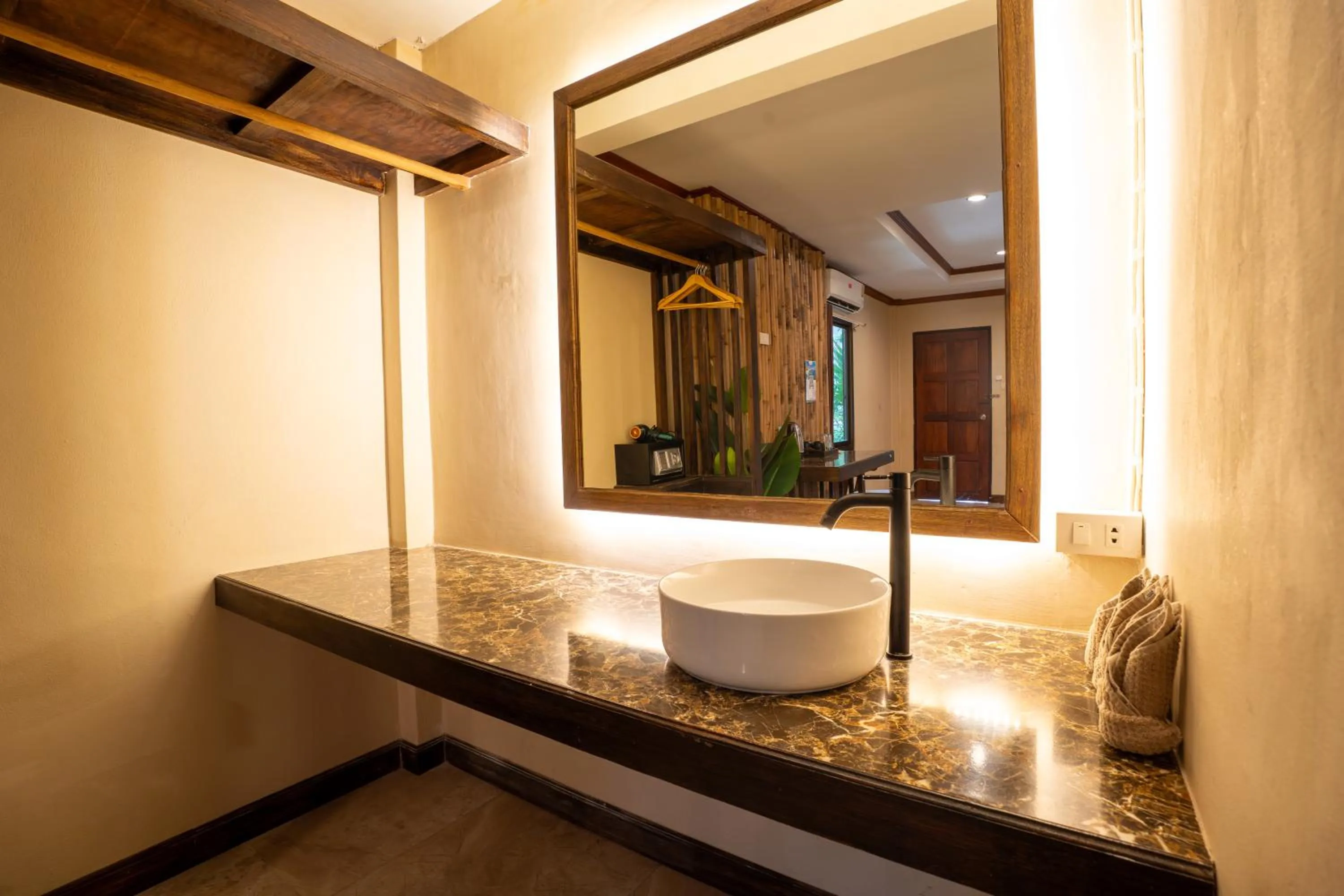 Bathroom in Lanta Riviera Beach Resort