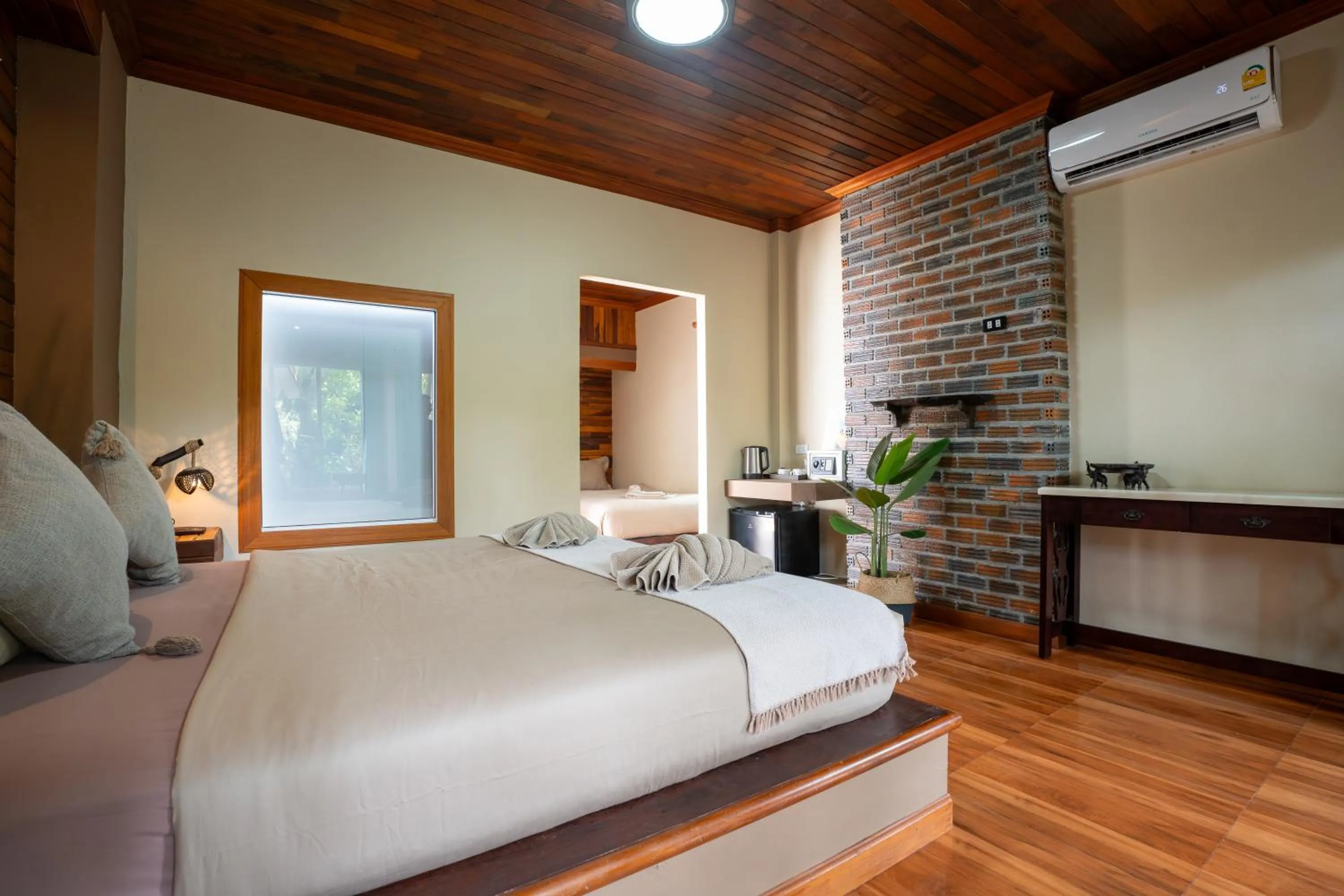 Bed in Lanta Riviera Beach Resort