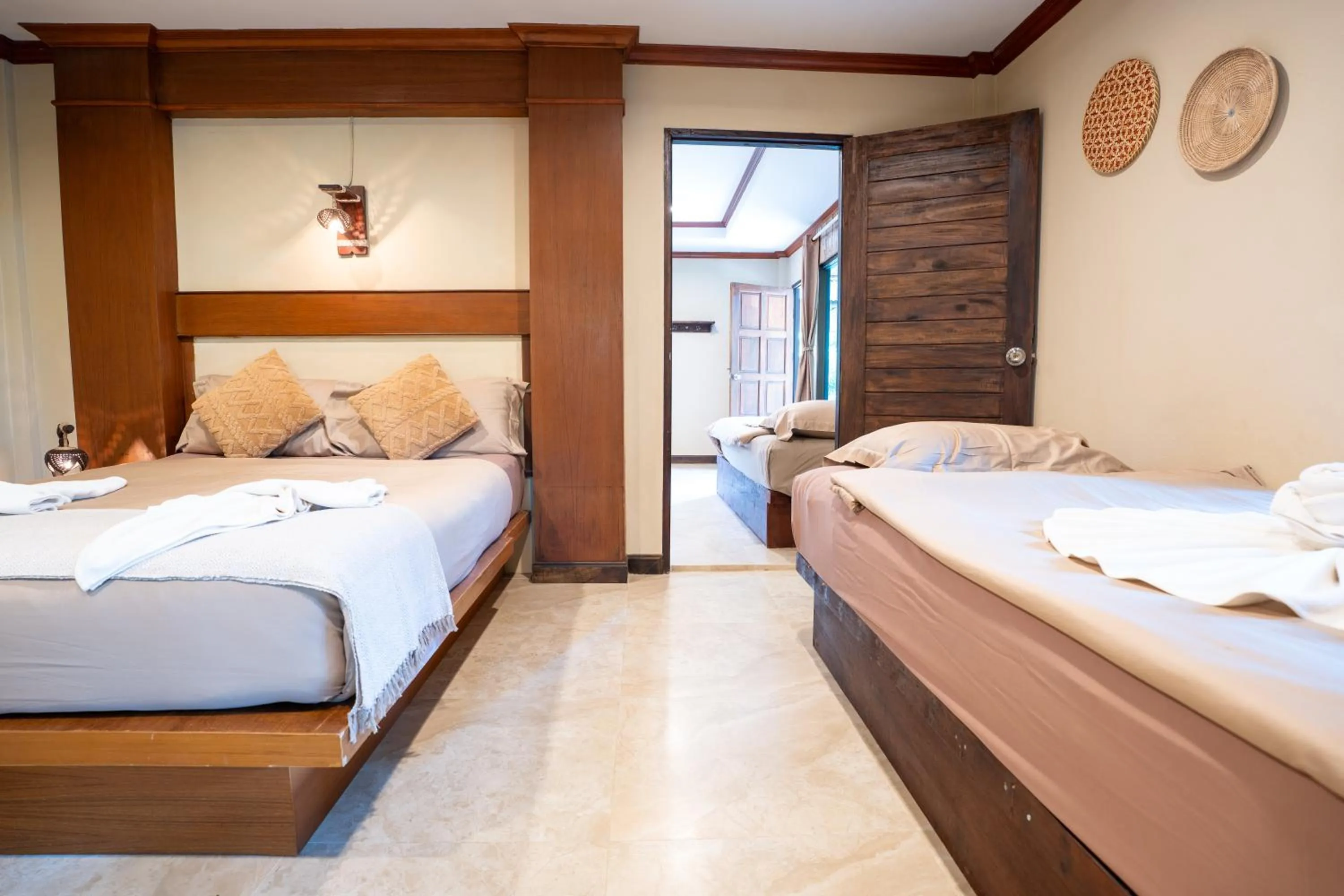 Bed in Lanta Riviera Beach Resort