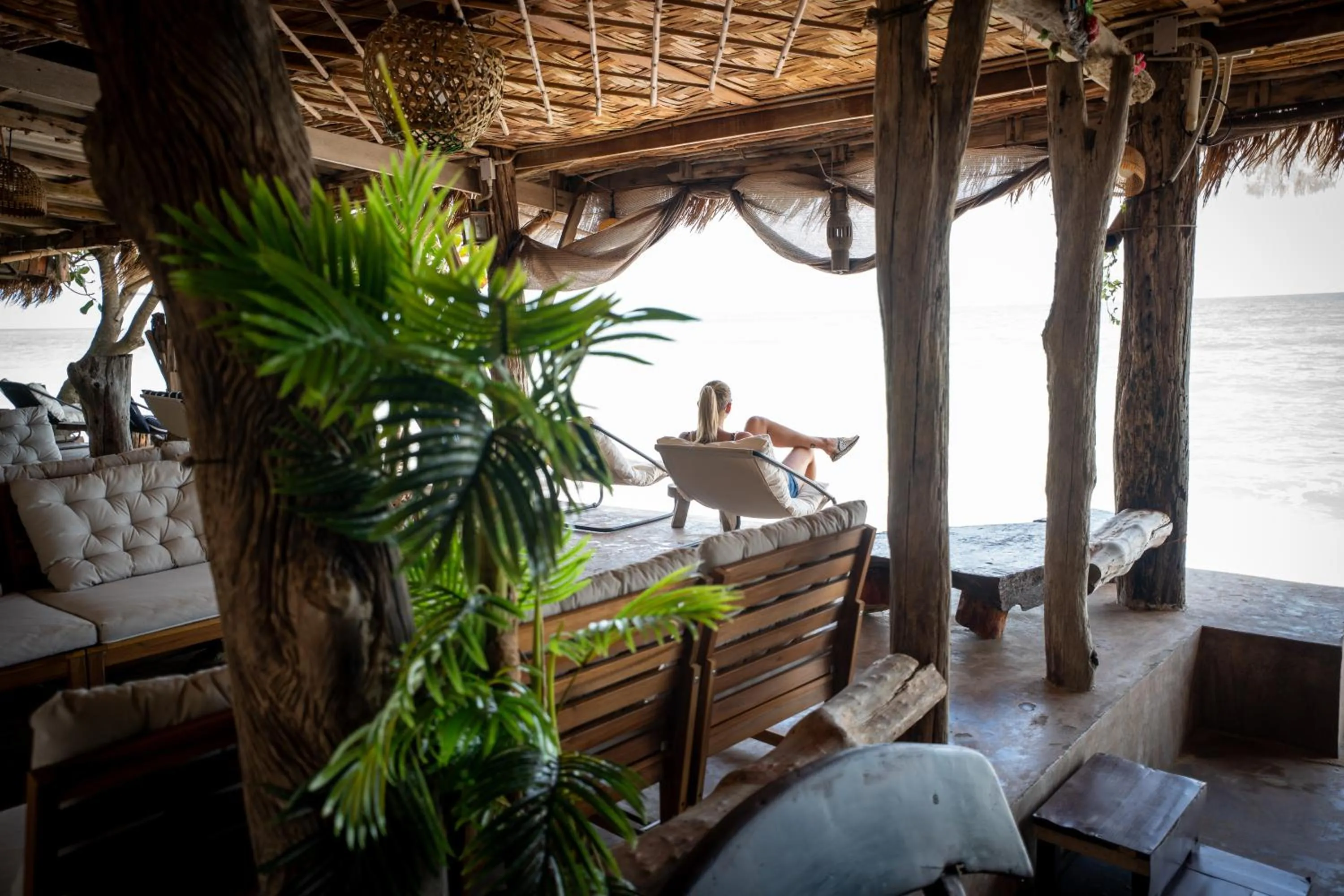 Lounge or bar in Lanta Riviera Beach Resort