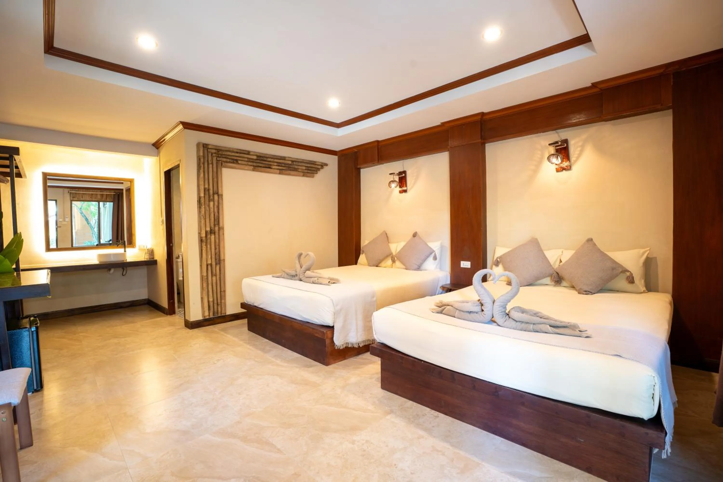 Photo of the whole room, Bed in Lanta Riviera Beach Resort