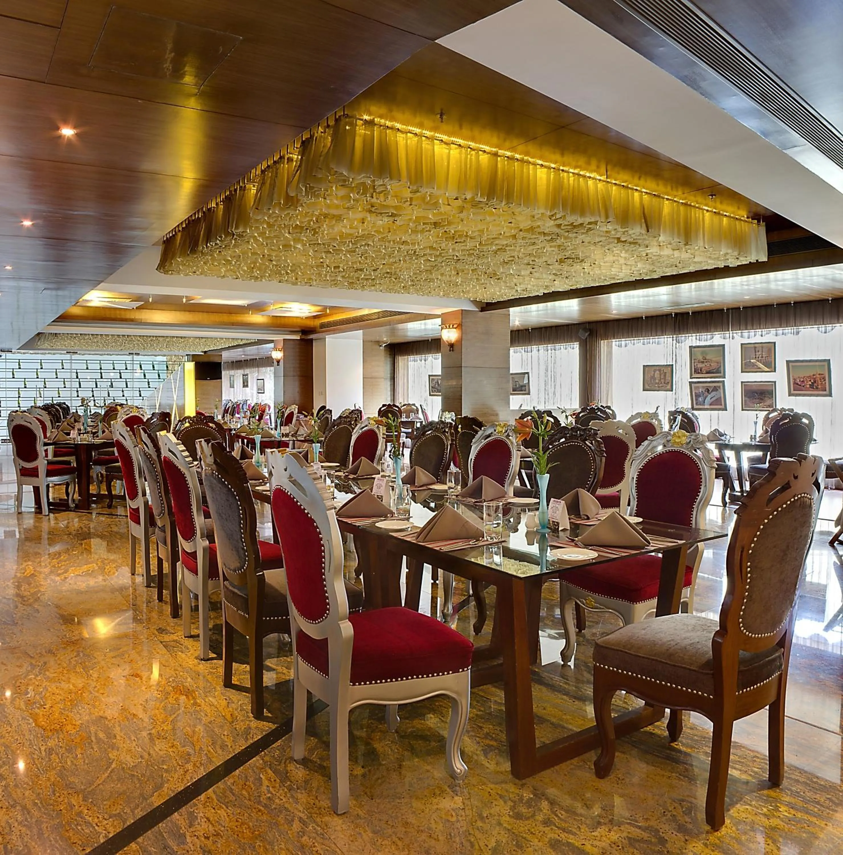 Restaurant/places to eat in La Marvella, Bengaluru