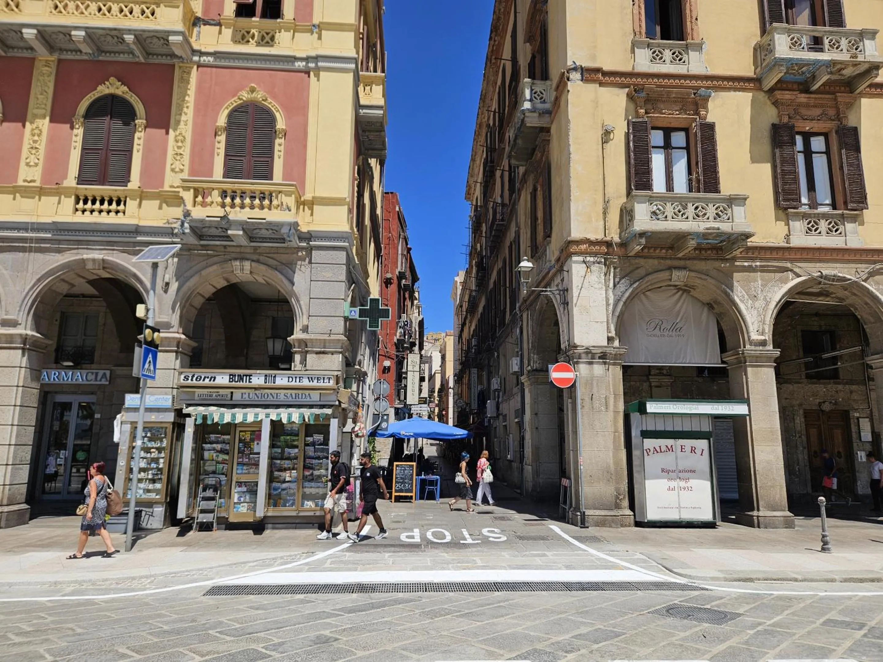 Property building in Baco Rooms