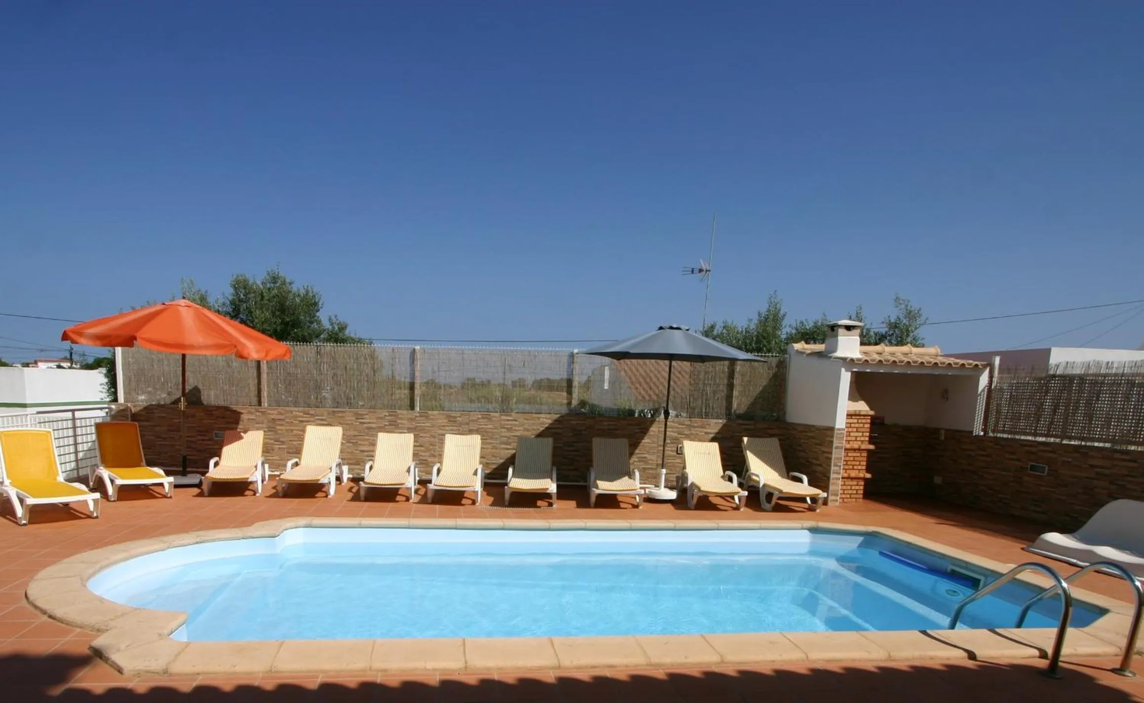 Beach in Villa vista mar e piscina