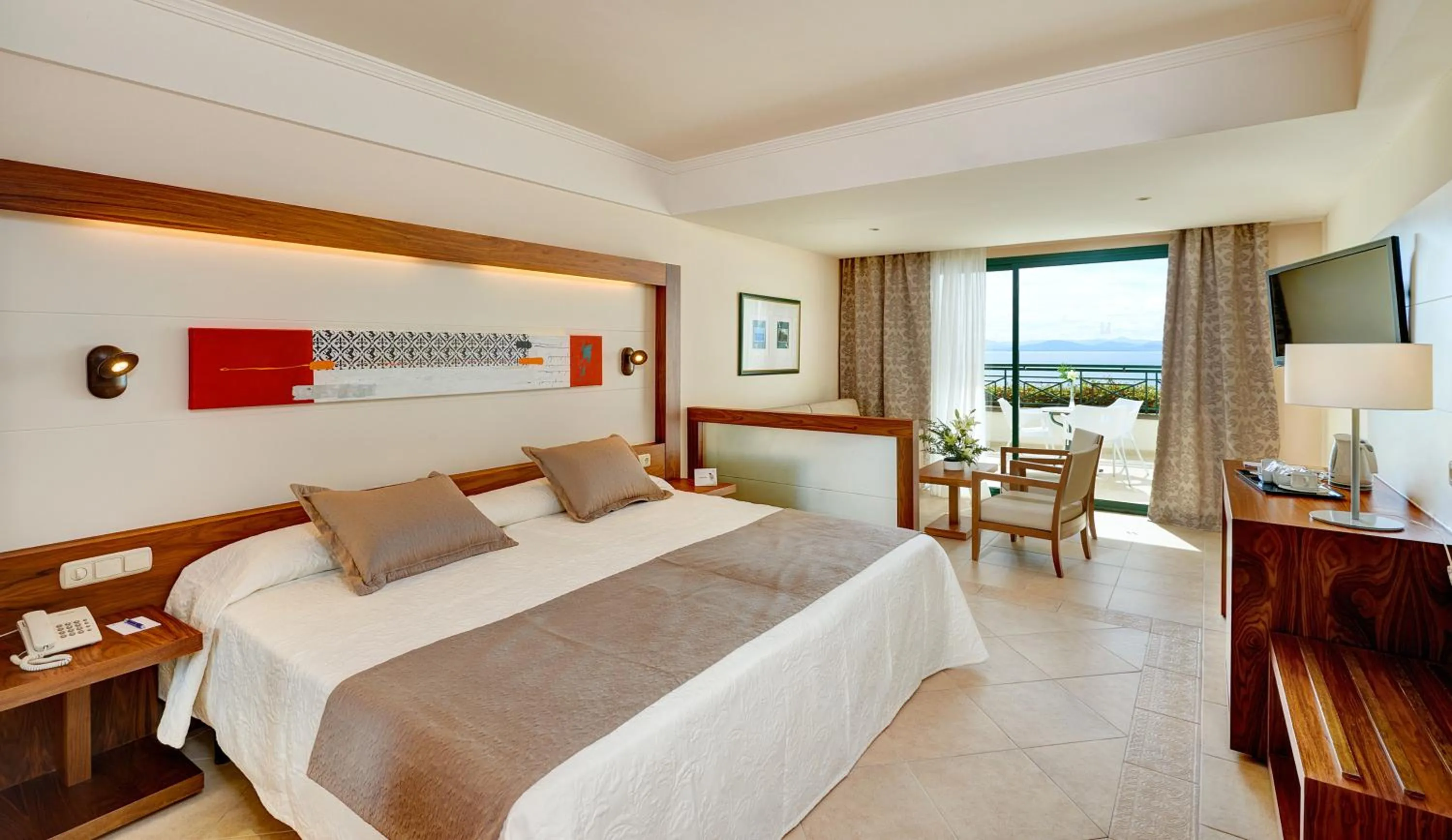 Sea view, Bed in Hipotels Natura Palace Adults Only