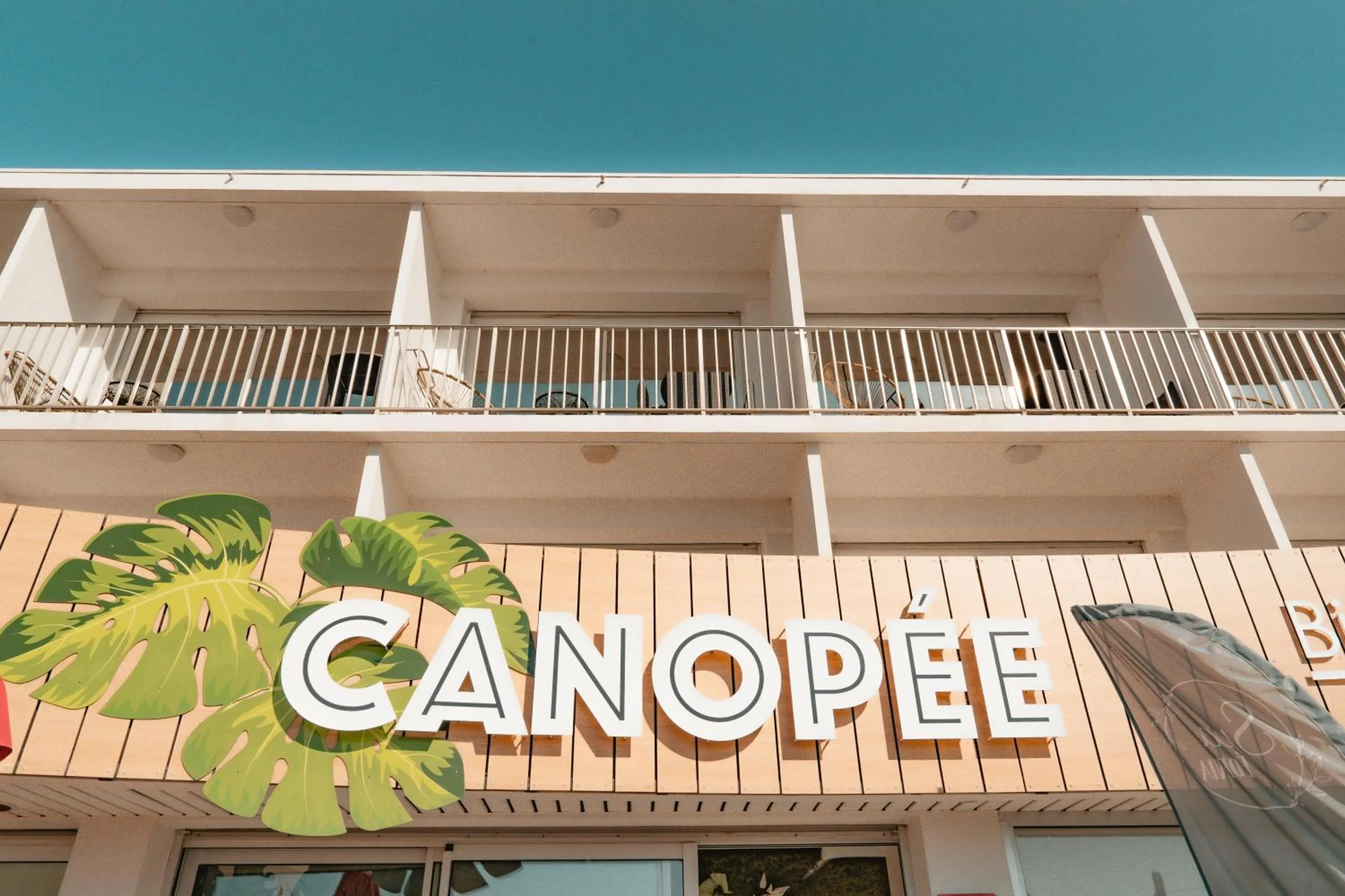 Property building in Hôtel Édenia - Spa Estime&Sens