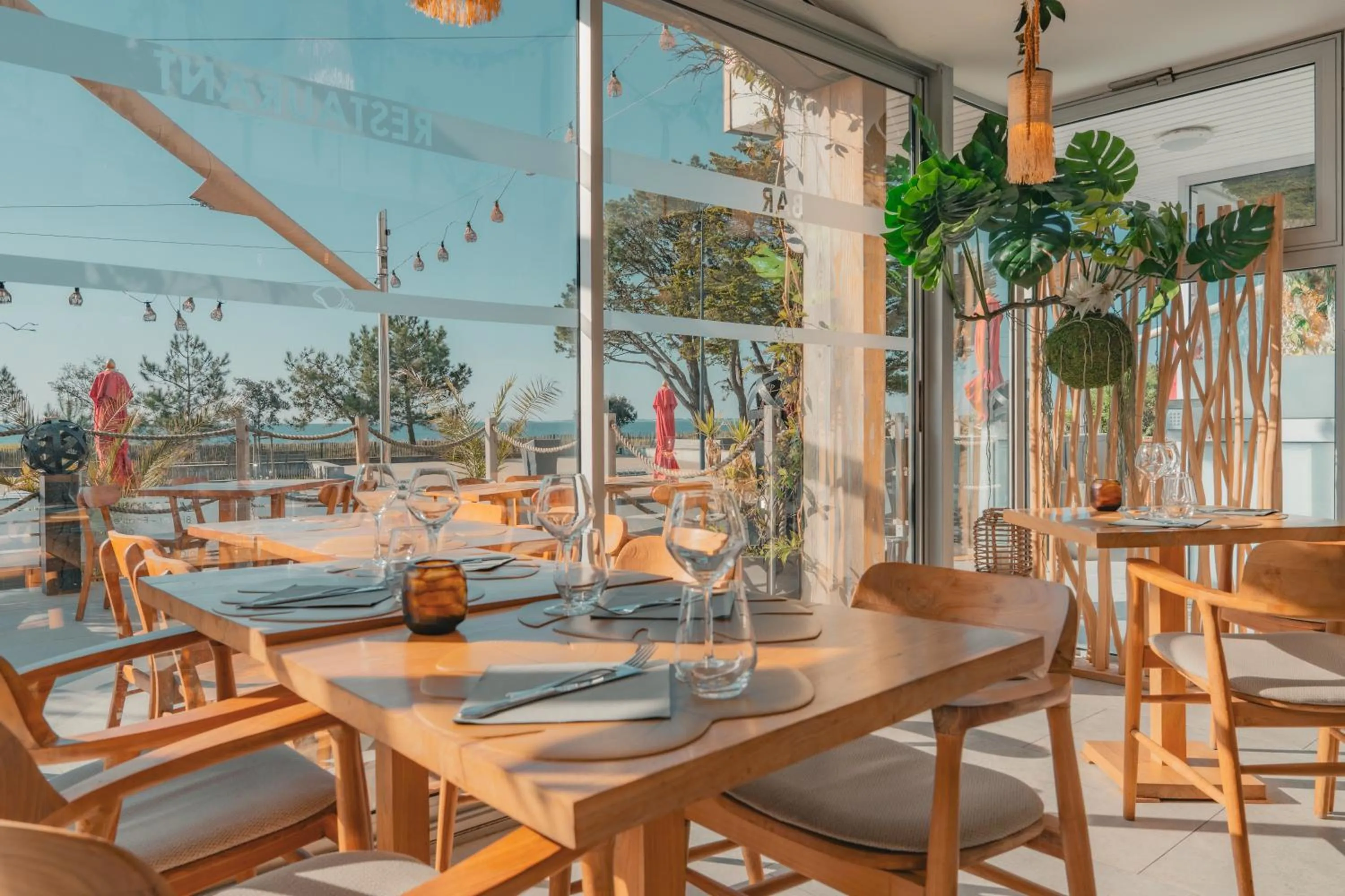 Restaurant/places to eat in Hôtel Édenia - Spa Estime&Sens