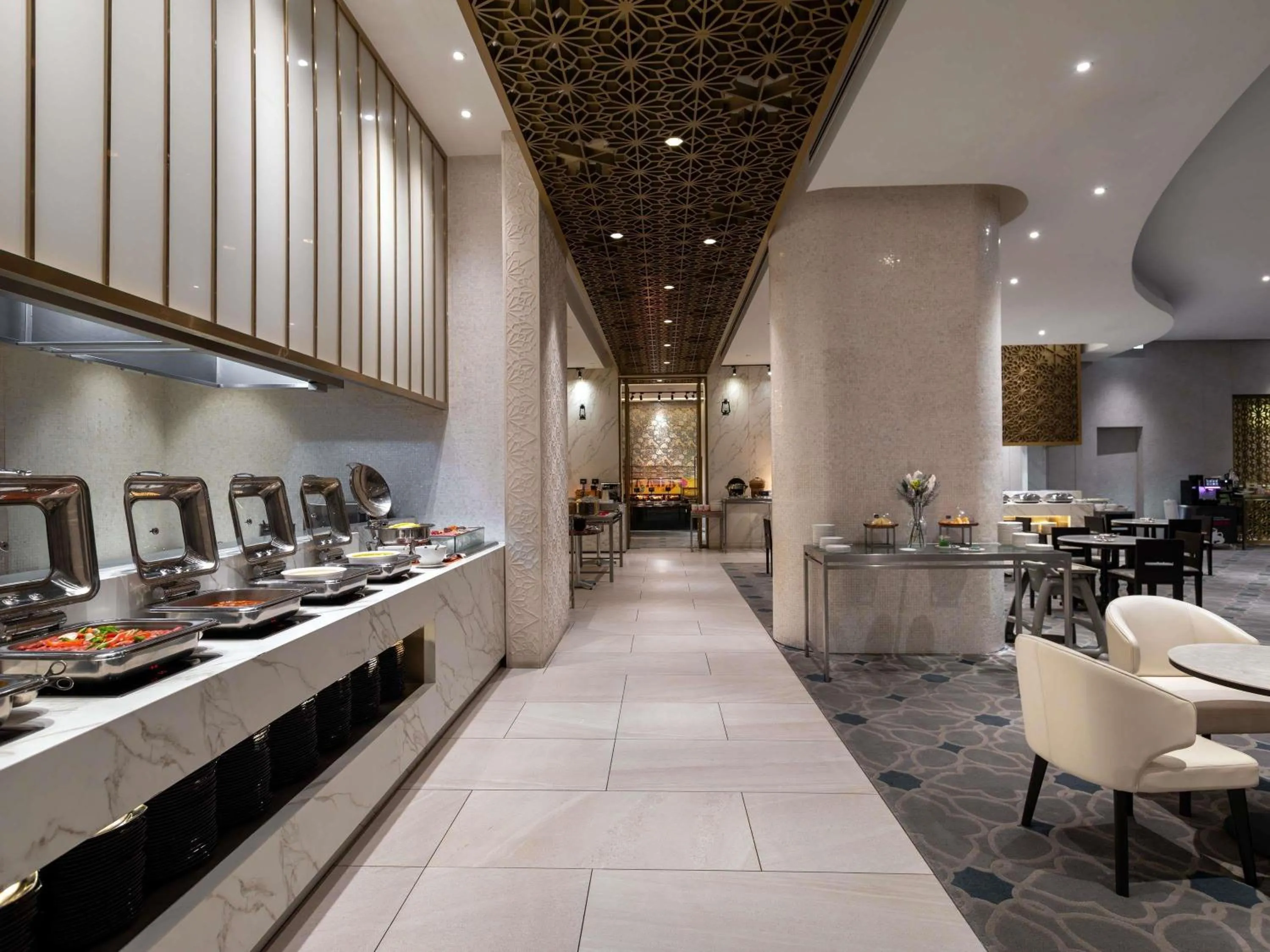 Restaurant/places to eat in Novotel Kuala Lumpur City Centre