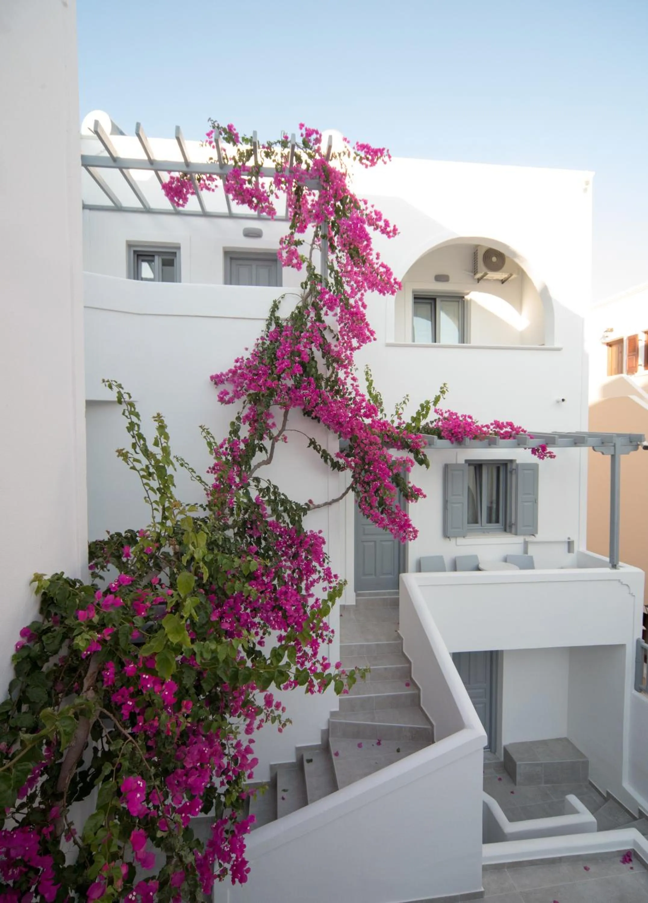 Markakis Studios Fira Town