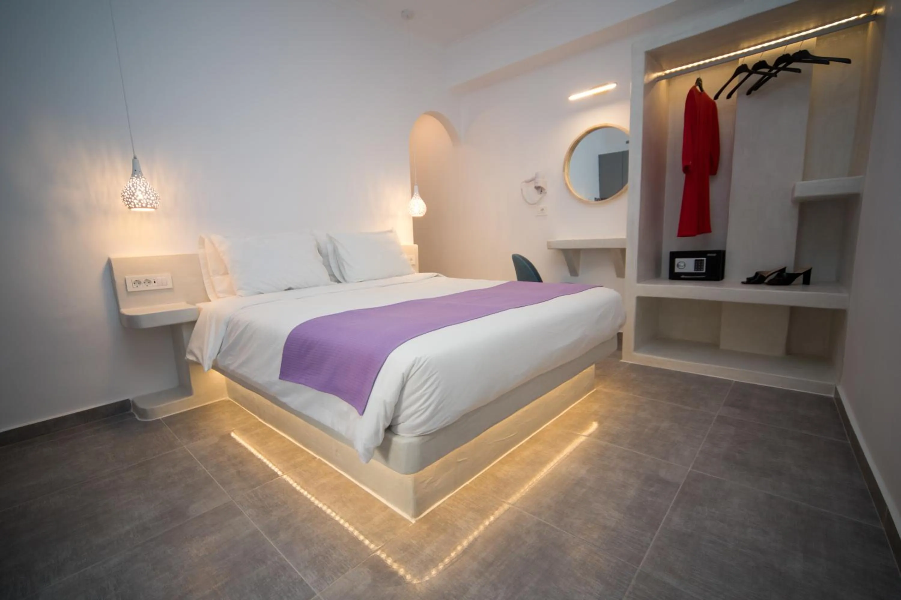 Bed in Markakis Studios Fira Town