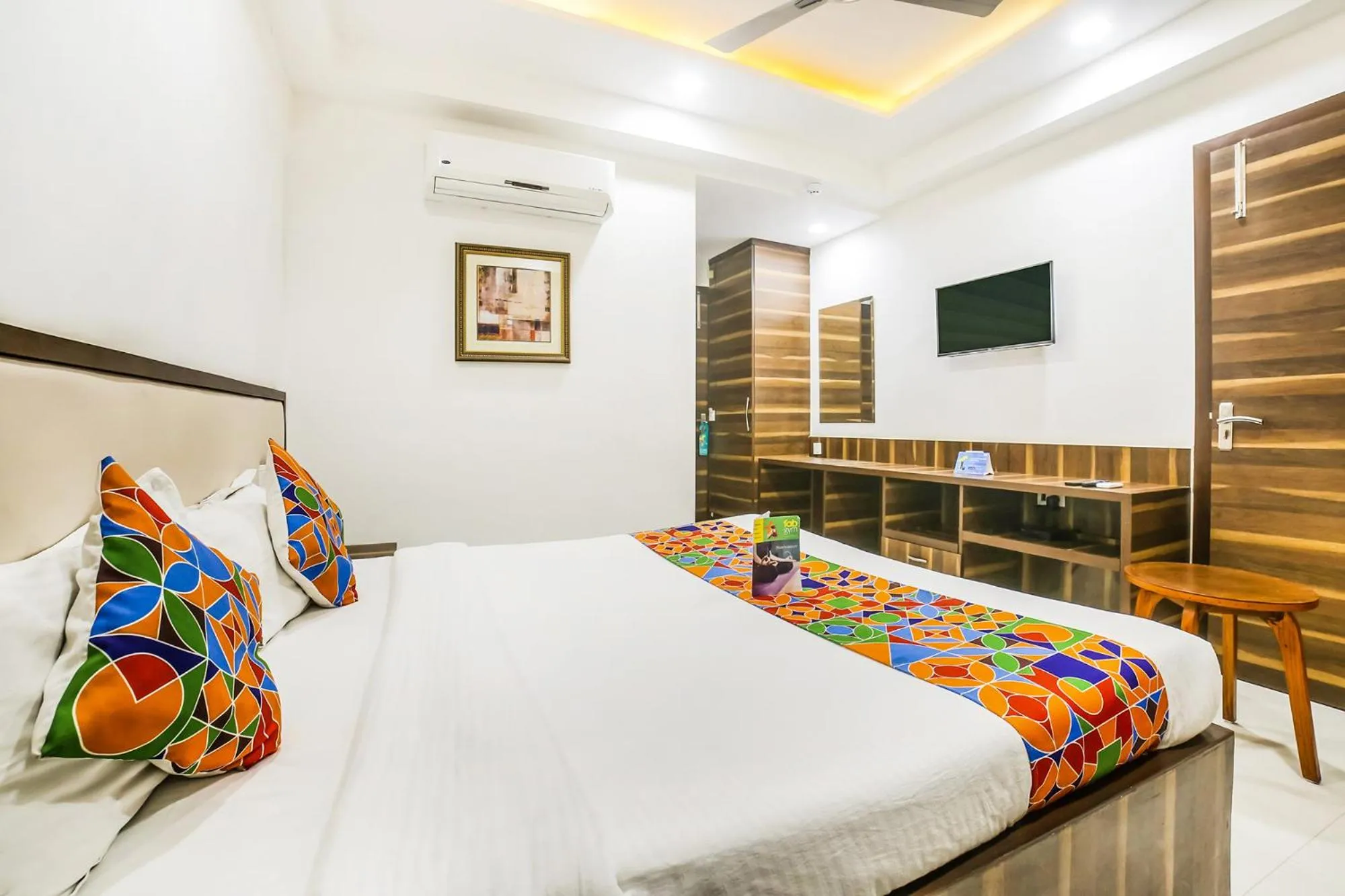 Bed in FabHotel Prime Sapphire Inn