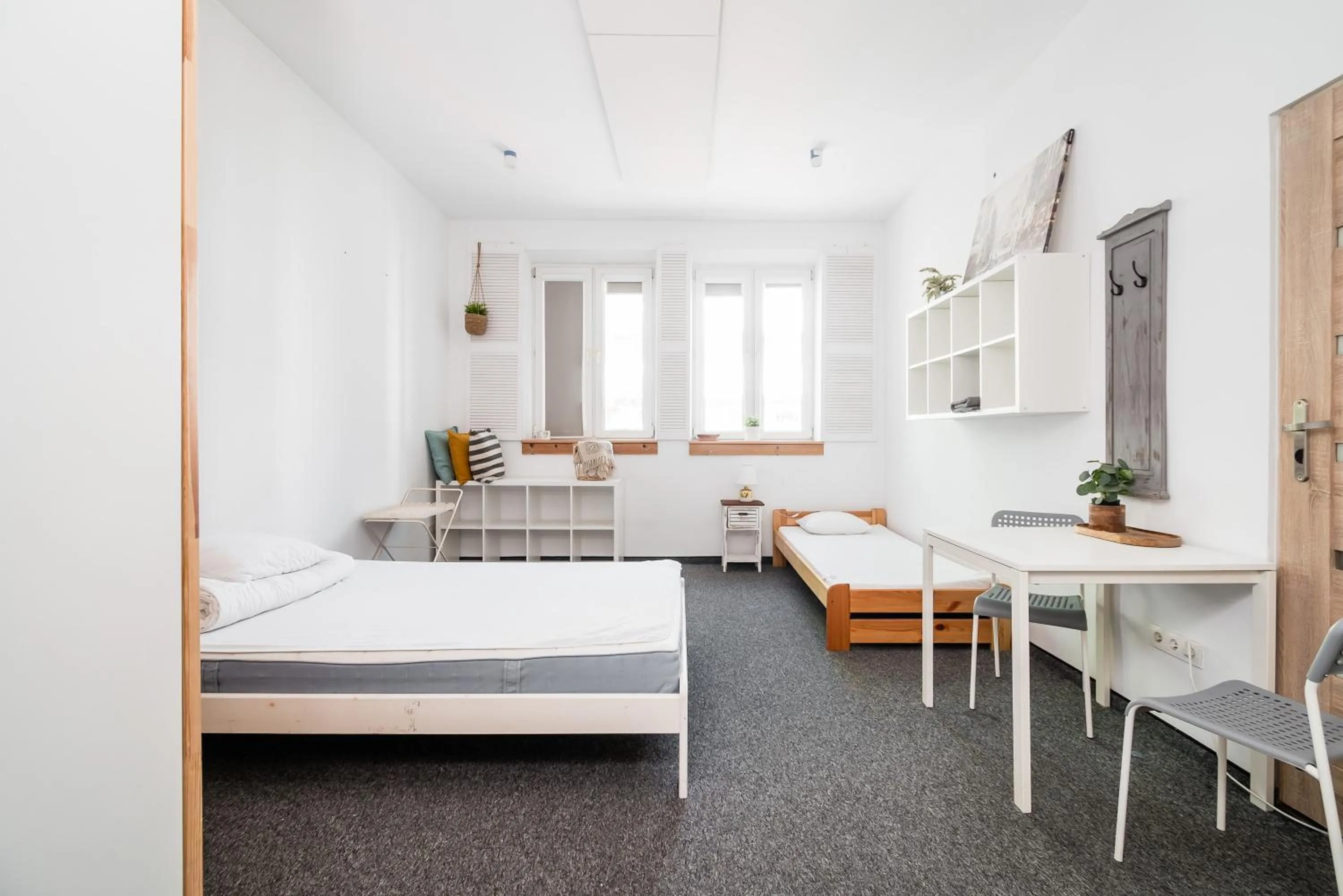 Photo of the whole room, Bed in Master Corner Apartment