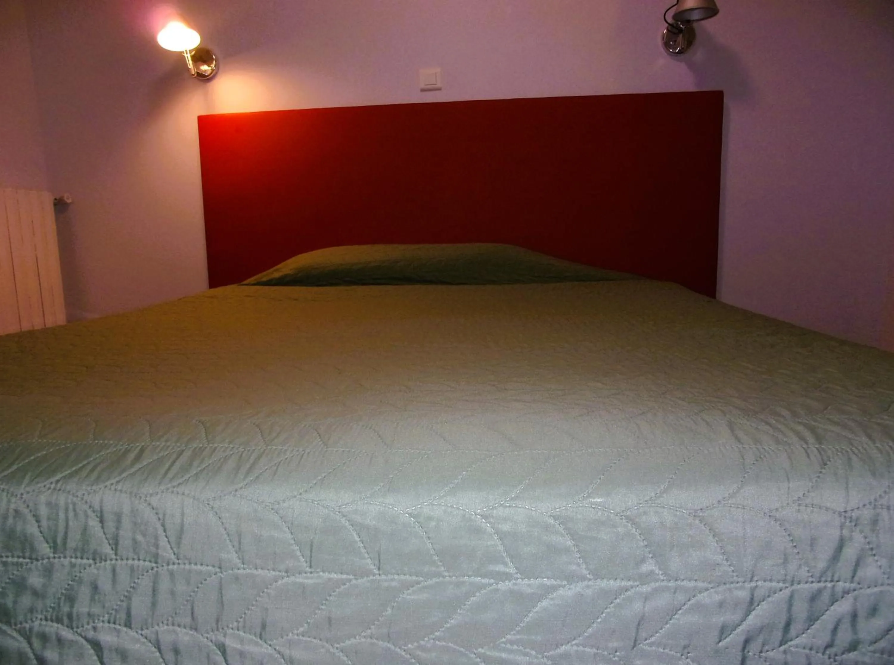 Bed in Hôtel de Lorraine