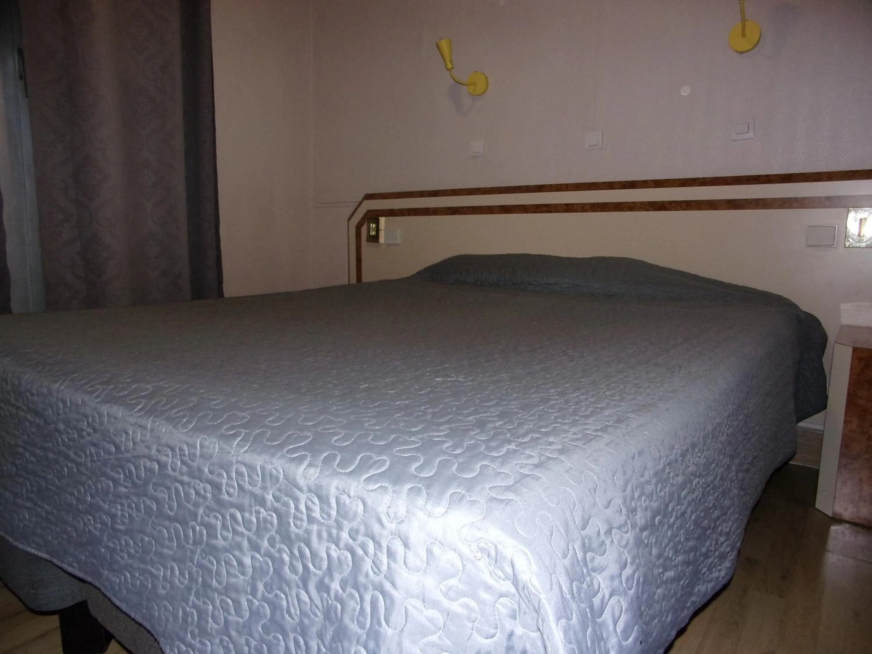 Bed in Hôtel de Lorraine