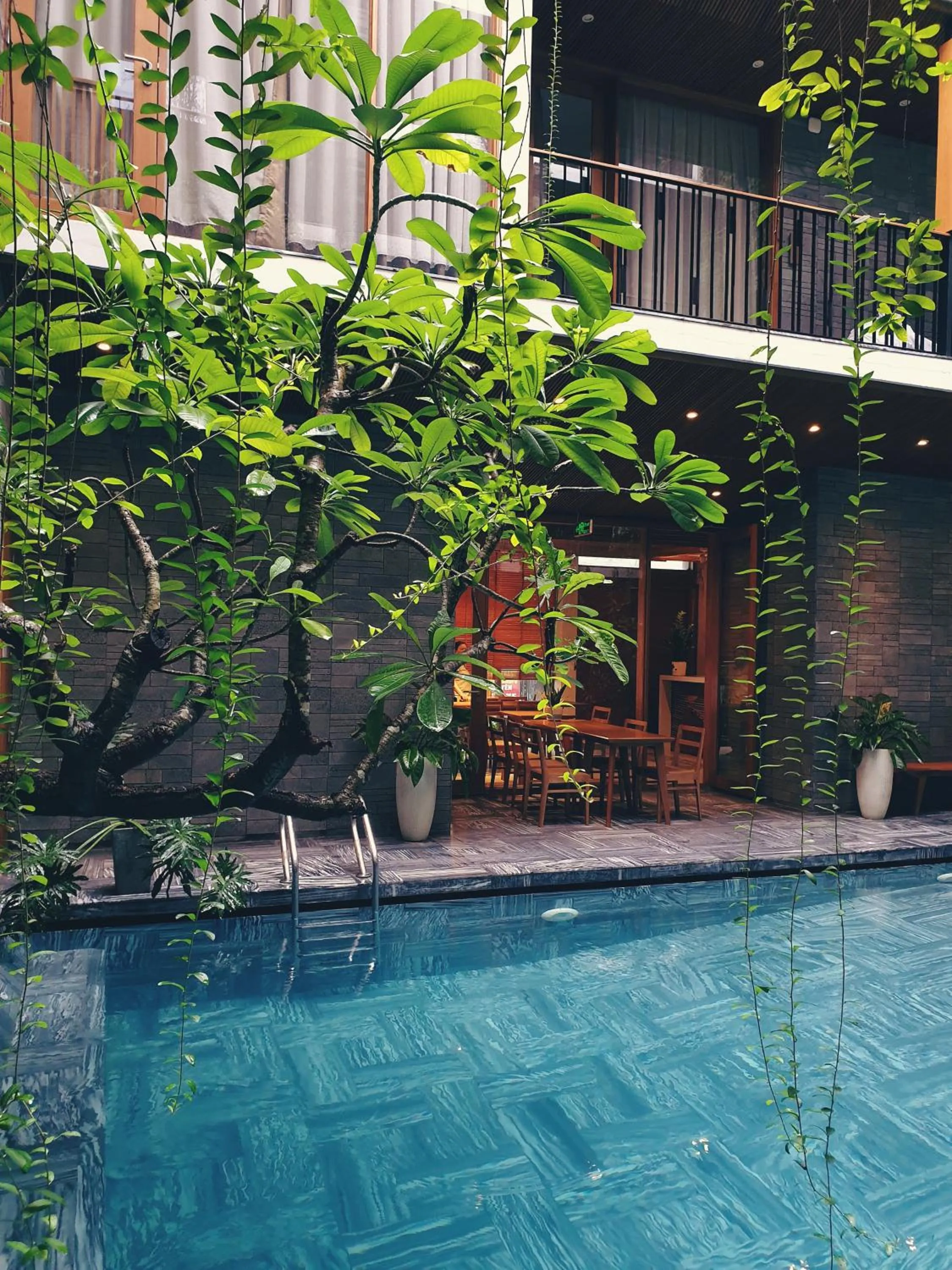 Property building in Mai's Boutique