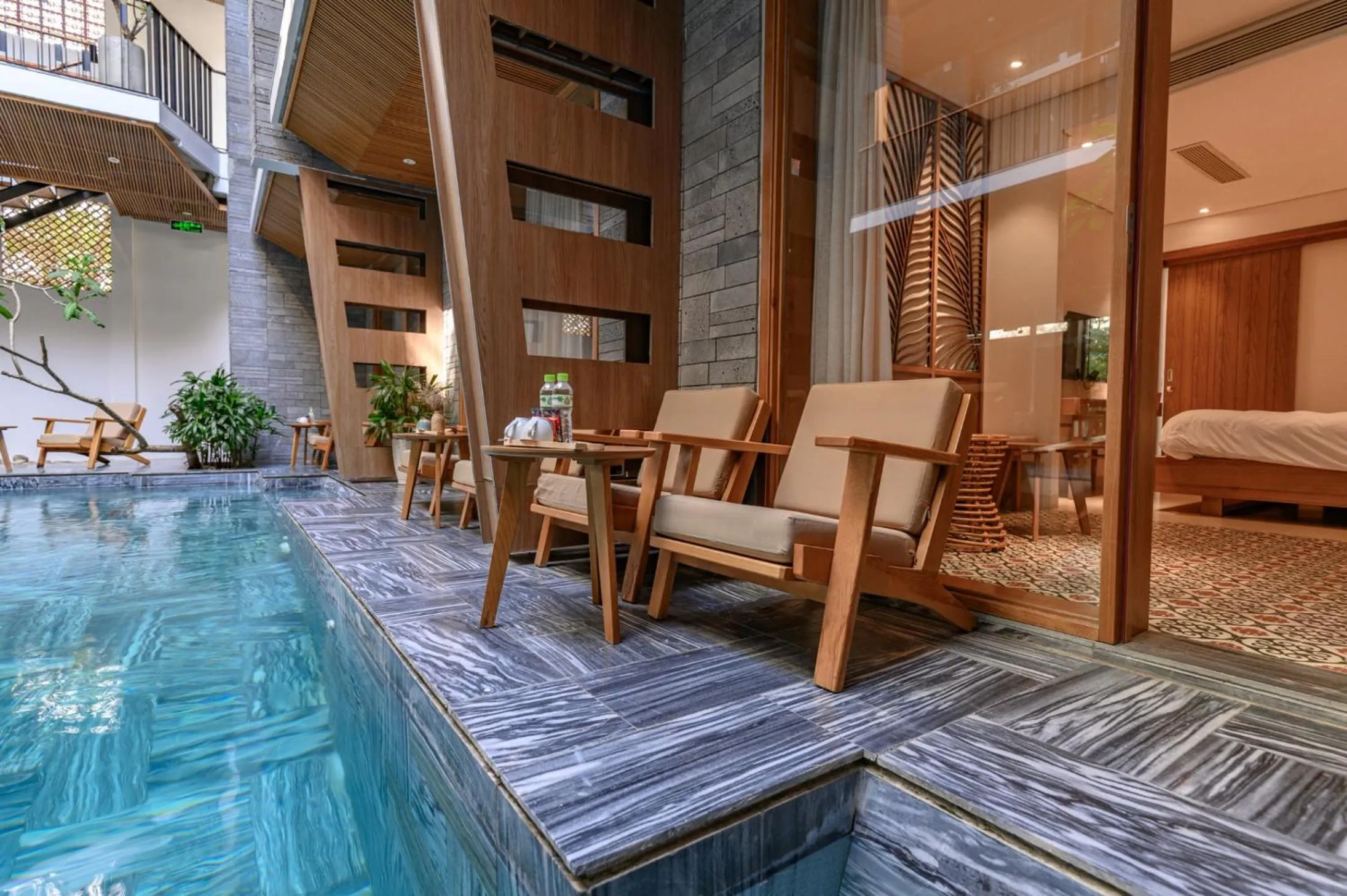 Patio in Mai's Boutique