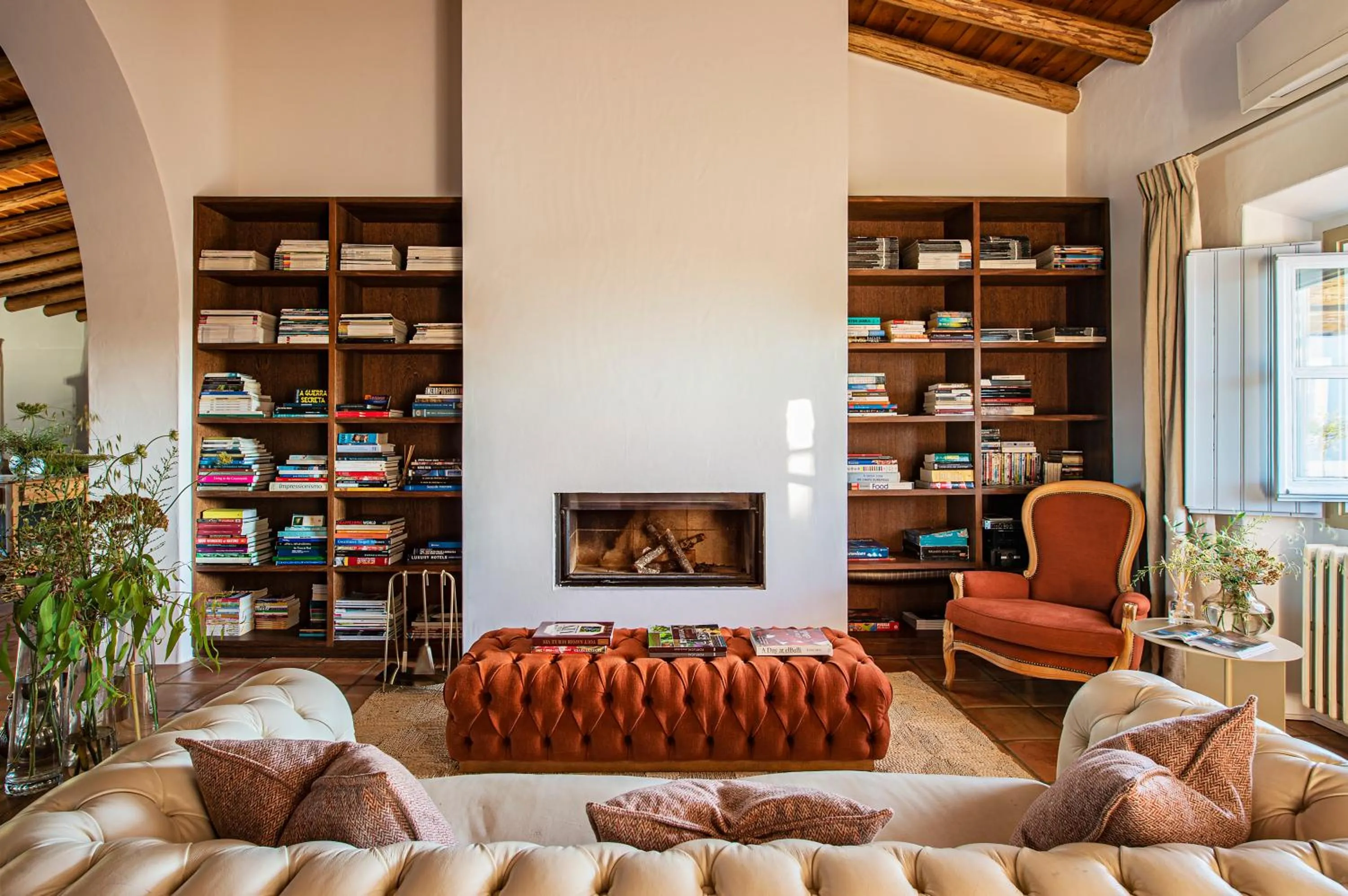 Library in Herdade da Malhadinha Nova - Relais & Châteaux