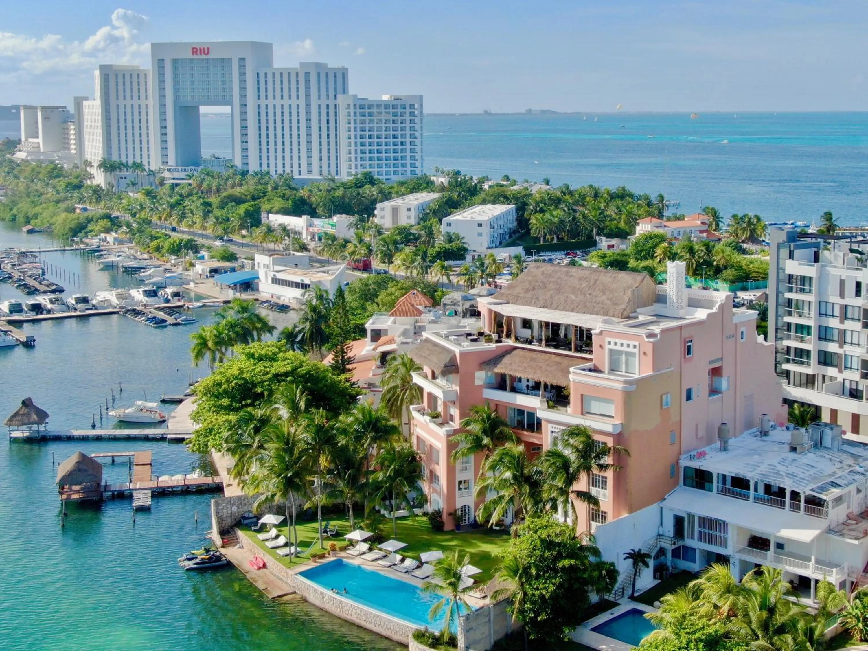 Property building in Casa Tortugas Boutique Hotel - A Hidden Gem in Cancun