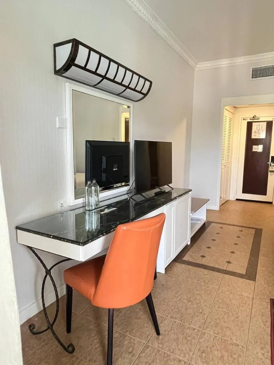 TV and multimedia in Holiday Villa Resort & Beachclub Langkawi