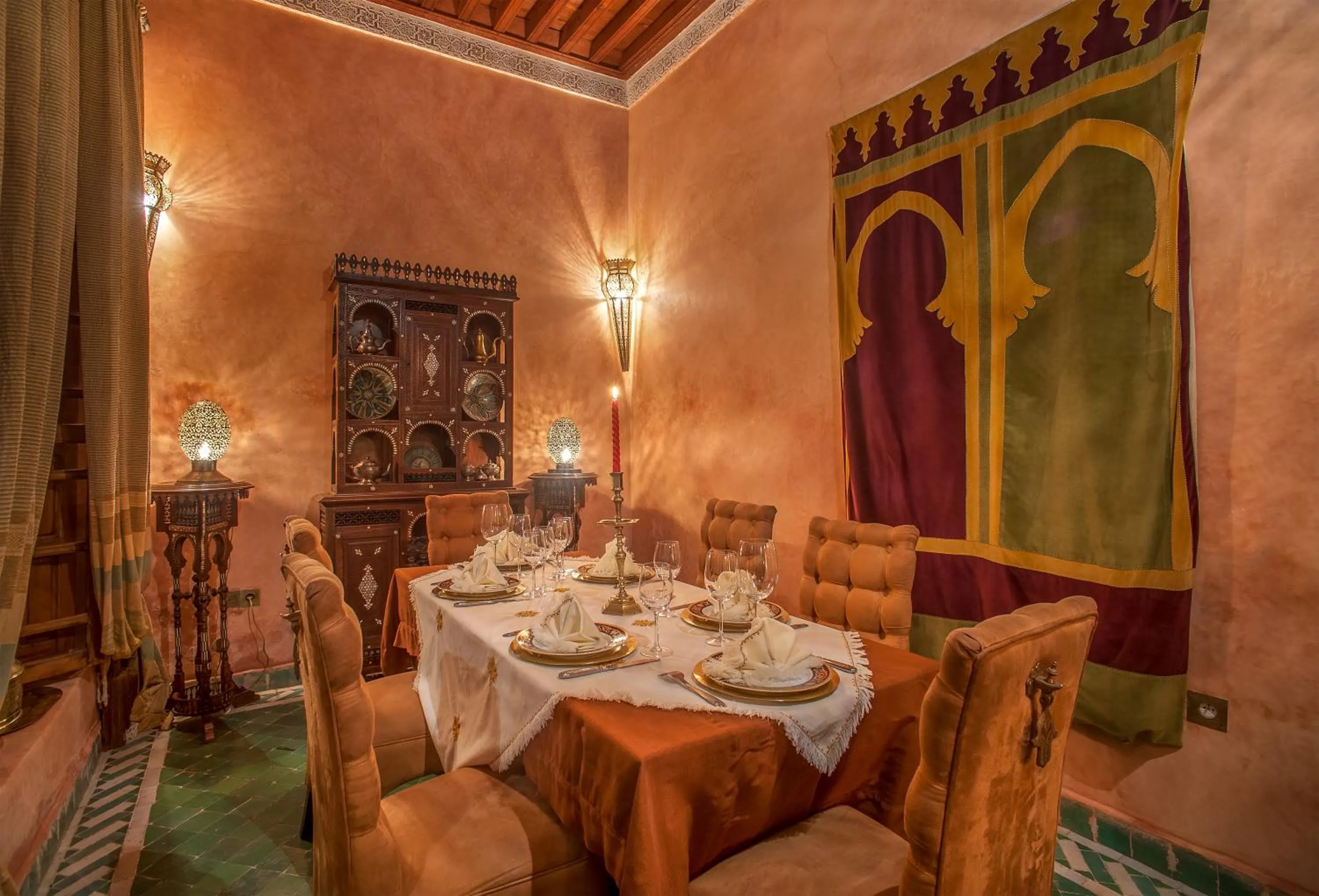 Restaurant/places to eat in Riad & Spa Laurence Olivier