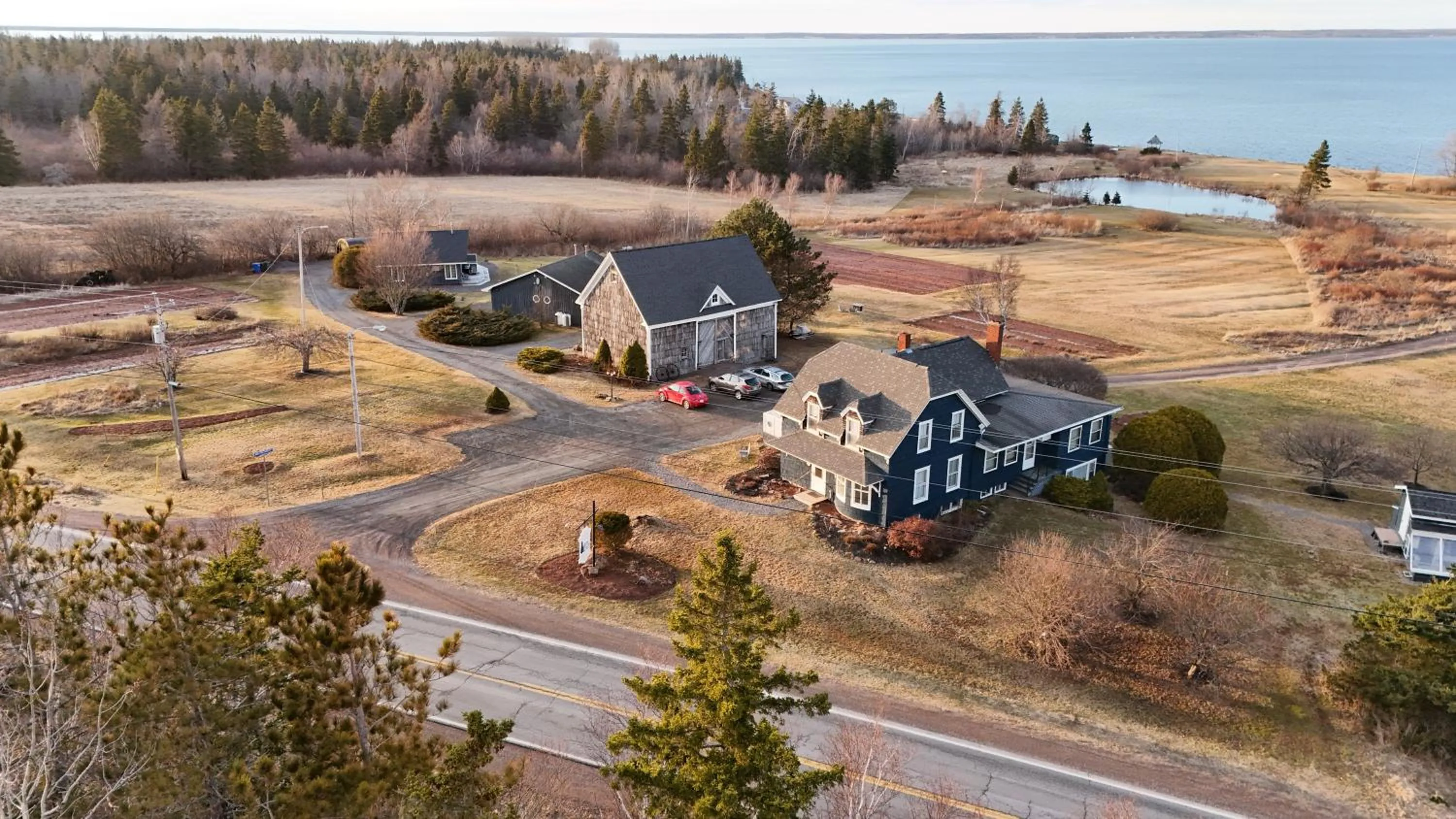 Property building in Amherst Shore Country Inn