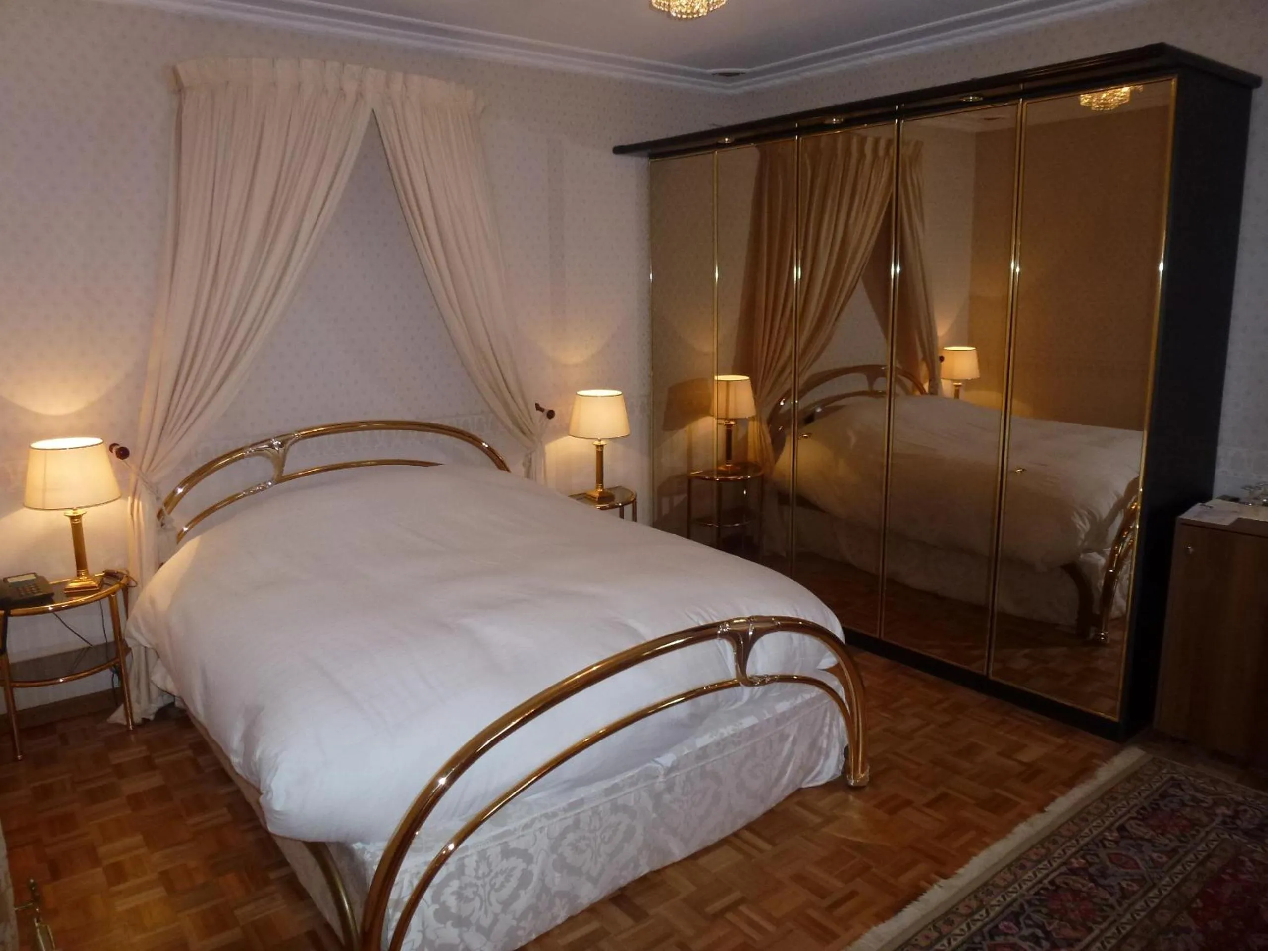 Bed in Kasteel van Nieuwland