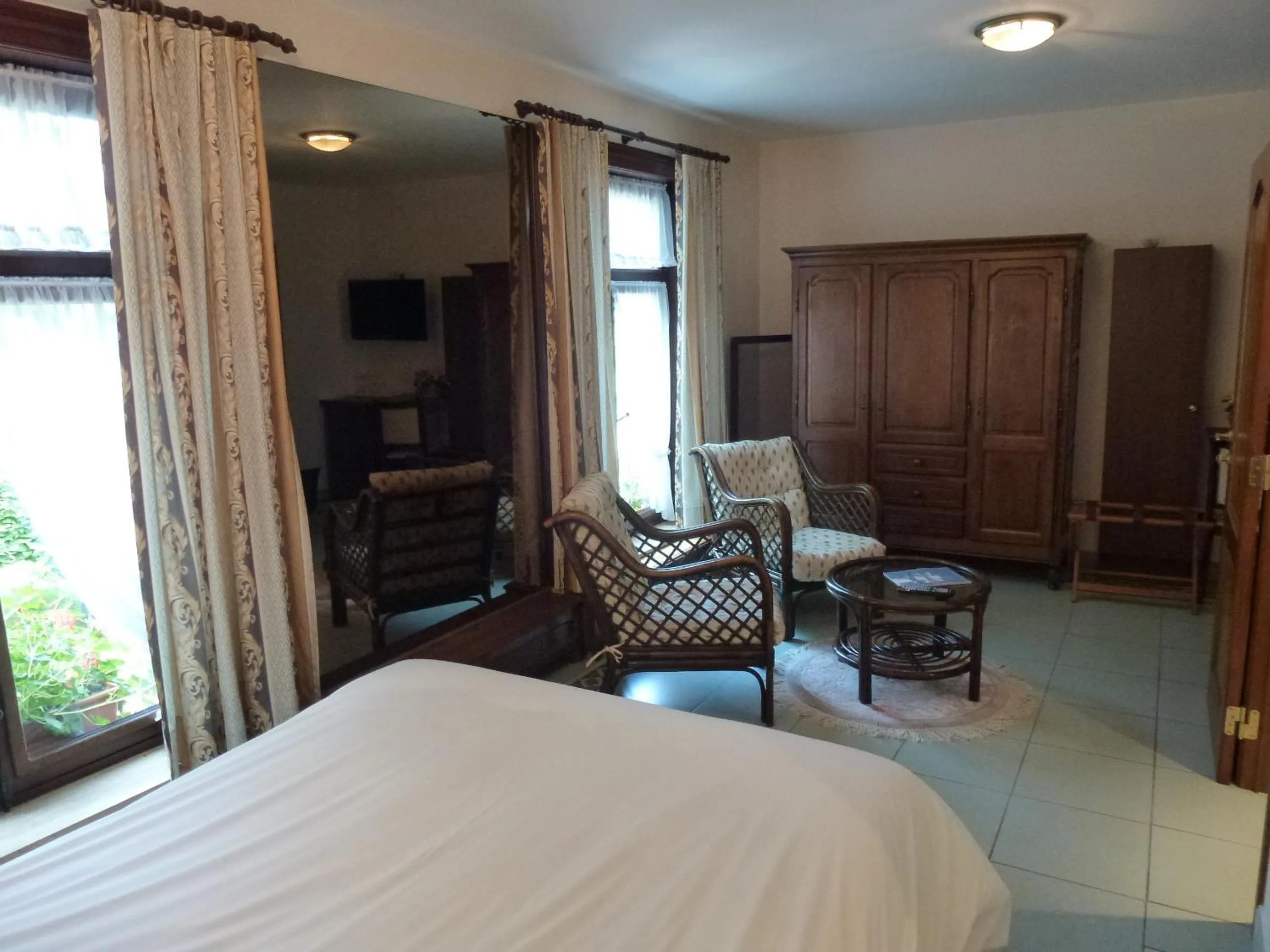 Seating area, Bed in Kasteel van Nieuwland