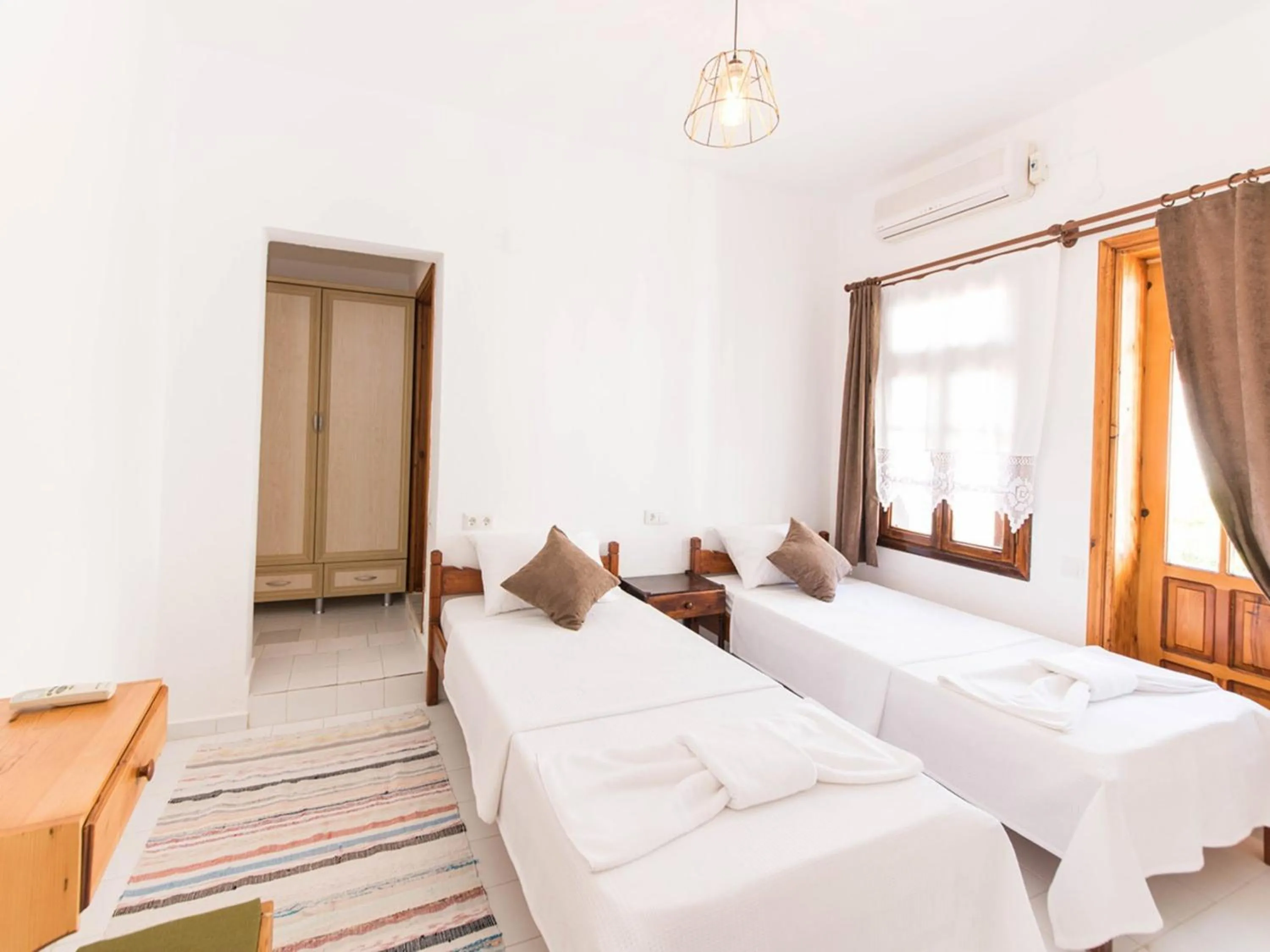 Standard Twin Room in Old Kalamaki Pansiyon