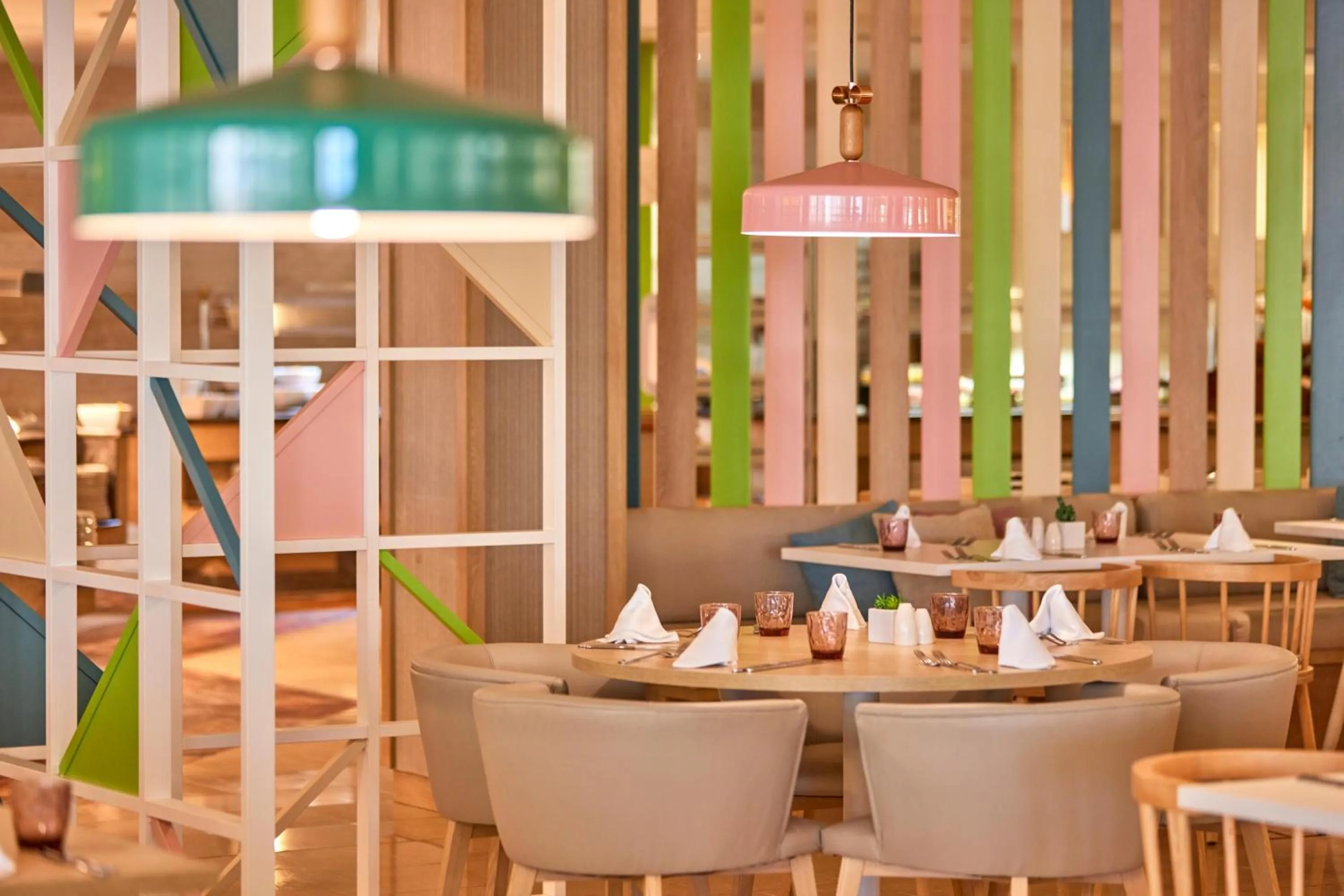 Restaurant/places to eat in Zafiro Bahia