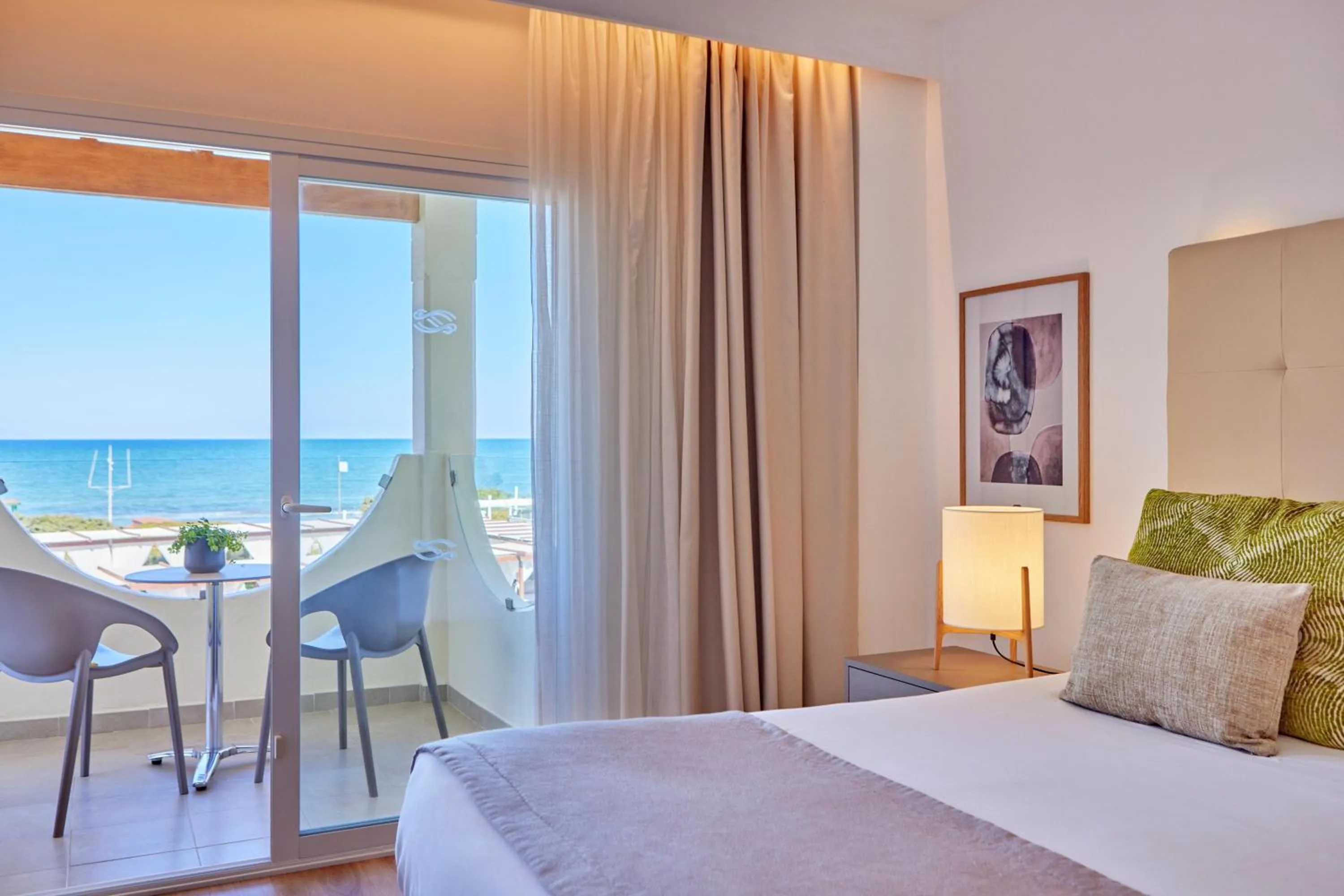 Photo of the whole room, Bed in Zafiro Bahia