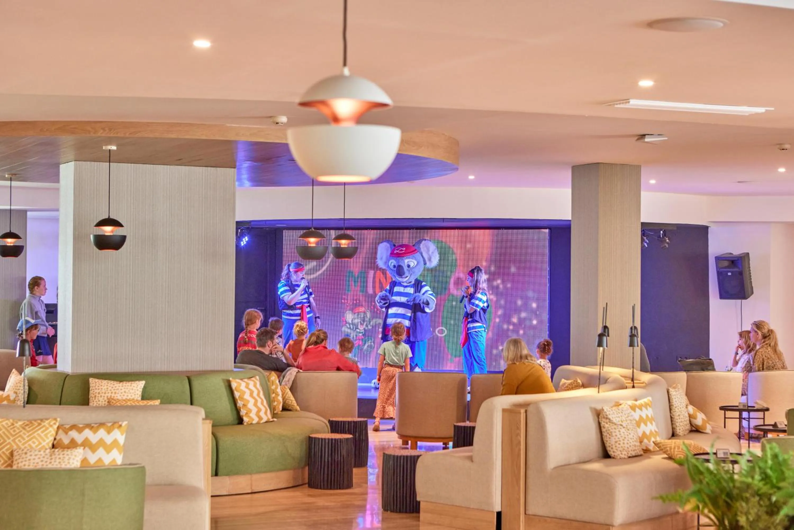 Lounge or bar in Zafiro Bahia