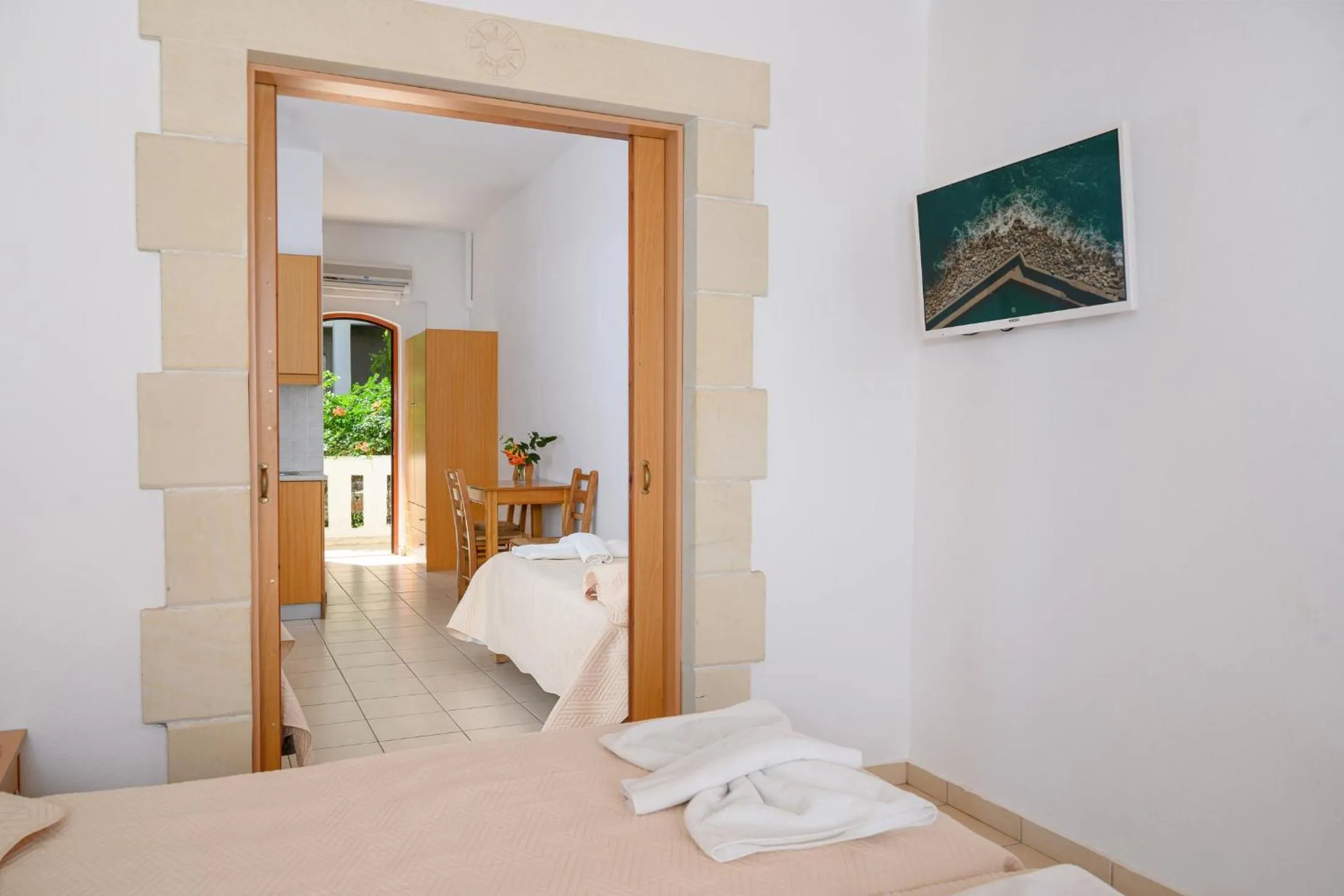 Bedroom, Bed in Adonis Hotel