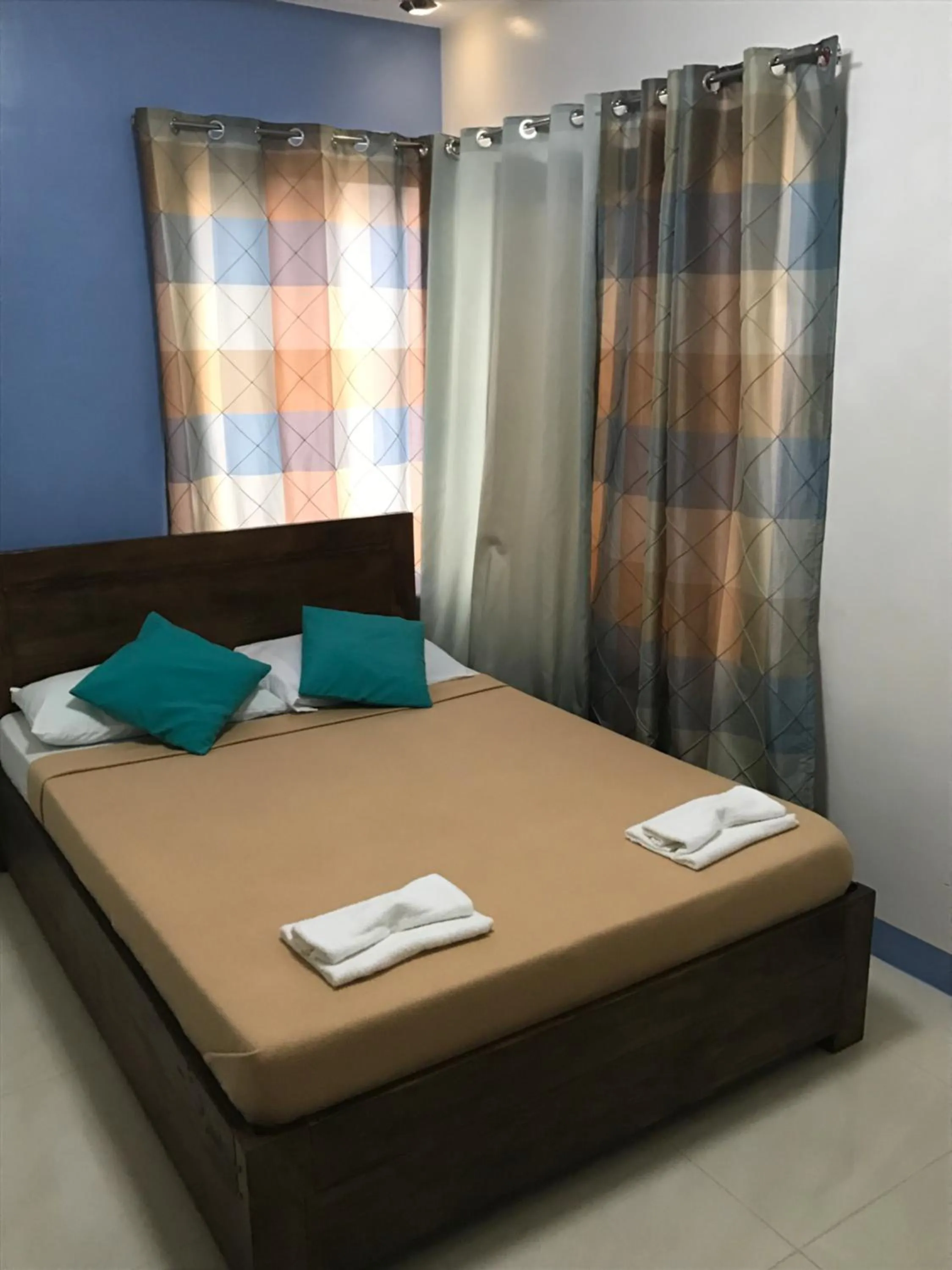 Bed in Alzeah's Place Room for Rent