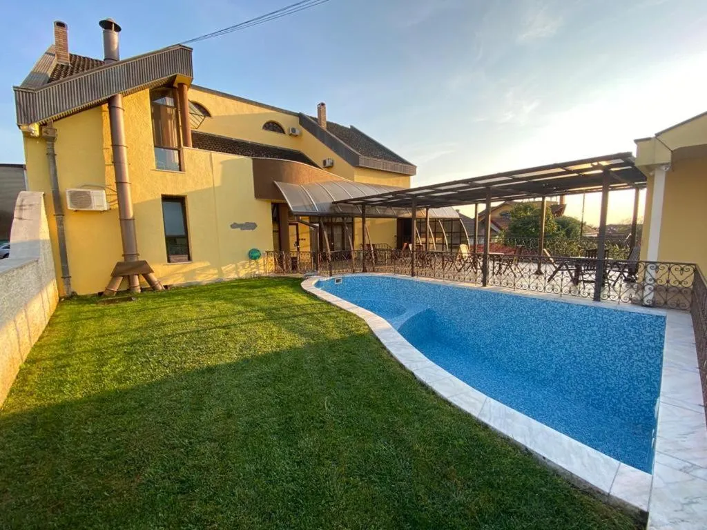 Swimming pool in Pensiunea Imperial