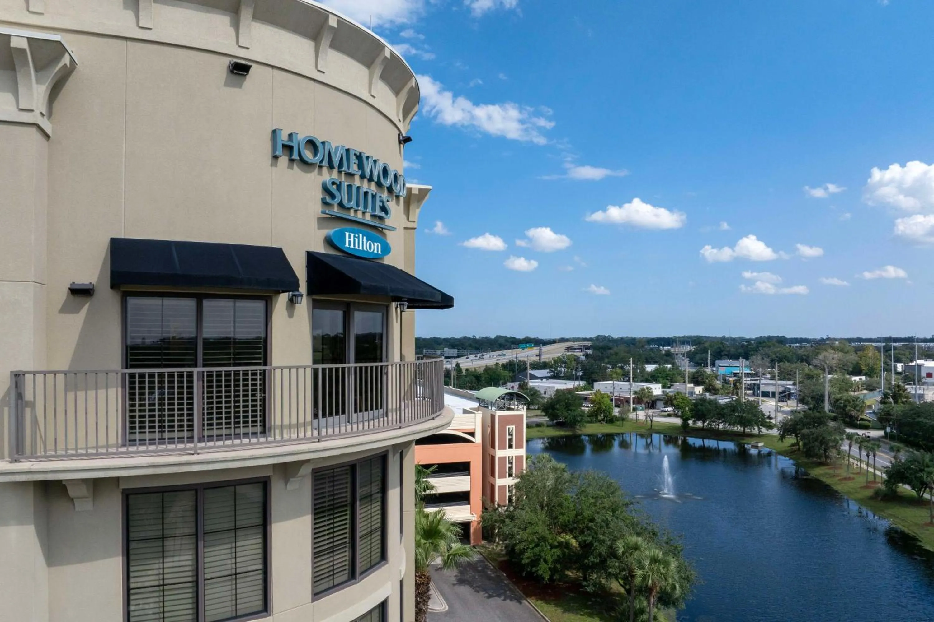 Property building in Homewood Suites by Hilton Jacksonville-Downtown/Southbank