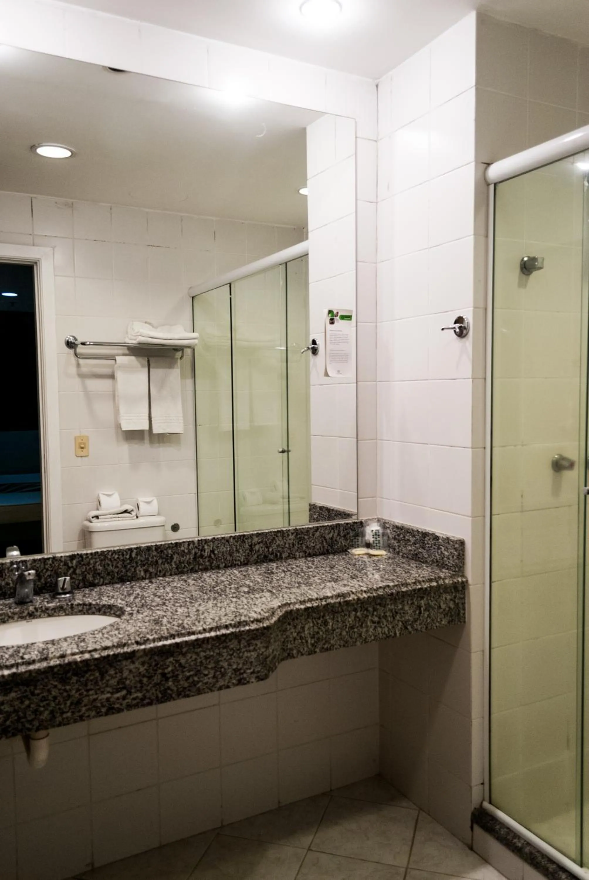 Bathroom in Master Express Alberto Bins - 200 metros do Hospital Santa Casa