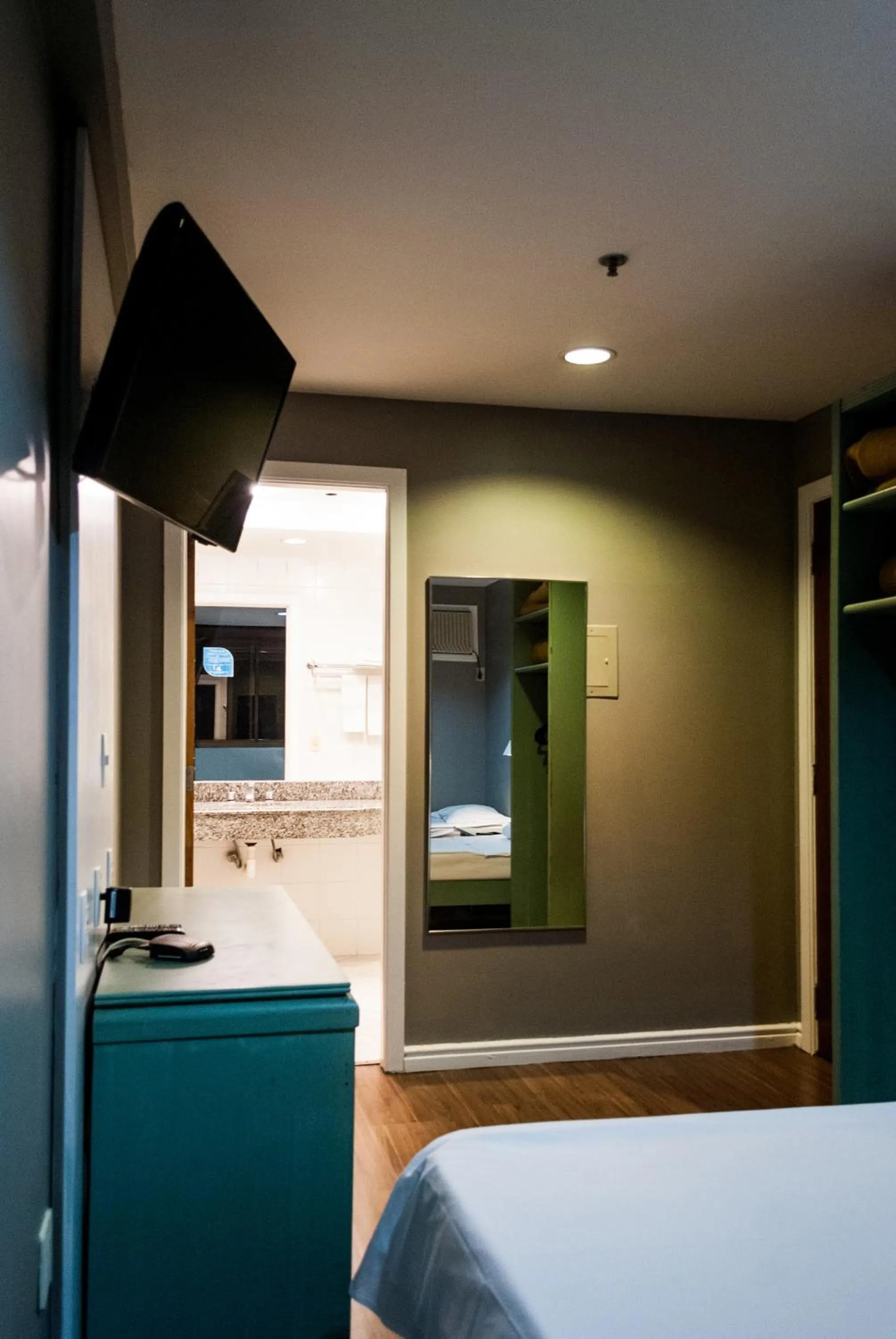 Bedroom, Bed in Master Express Alberto Bins - 200 metros do Hospital Santa Casa