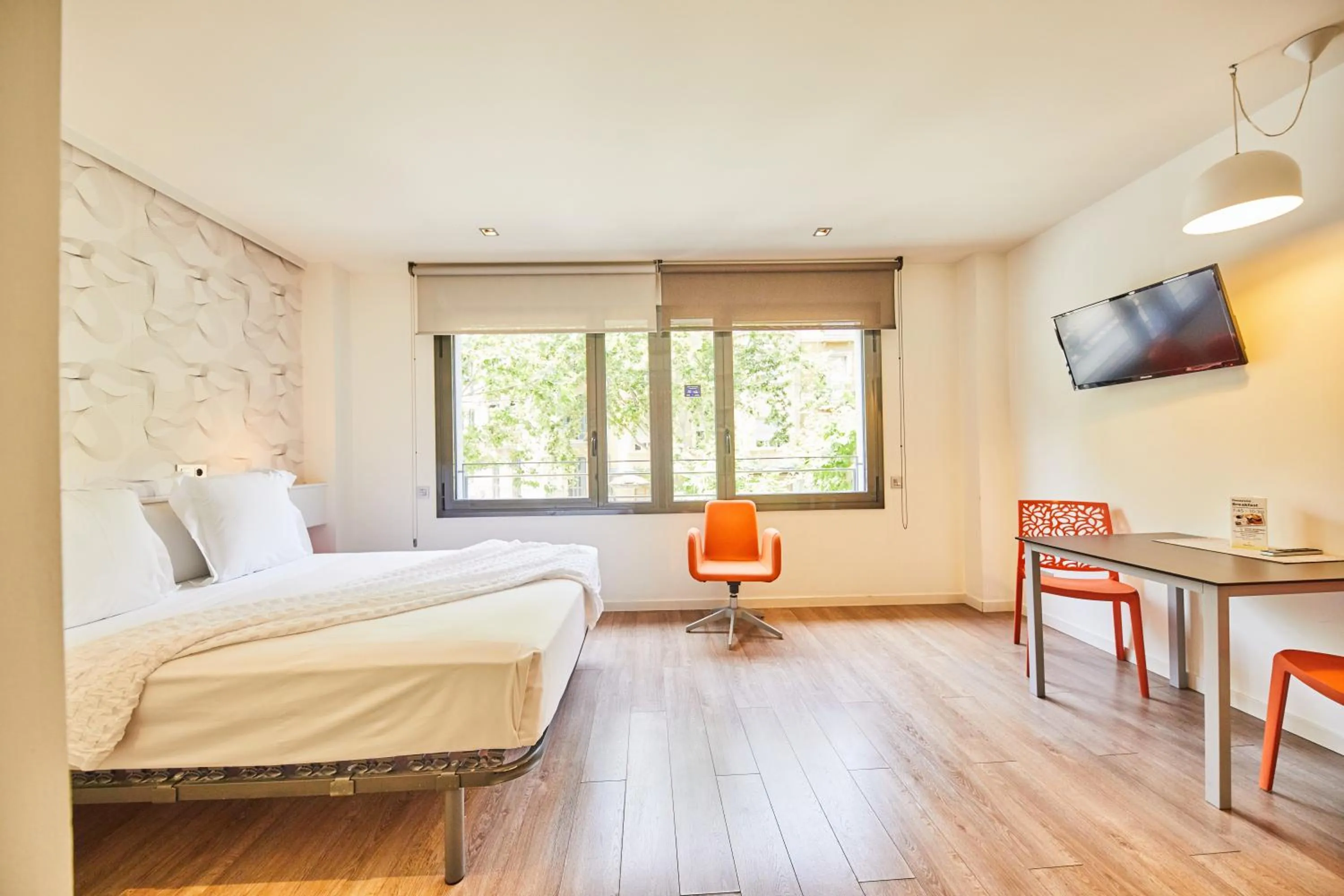 Bed in Apart-Suites Hostemplo