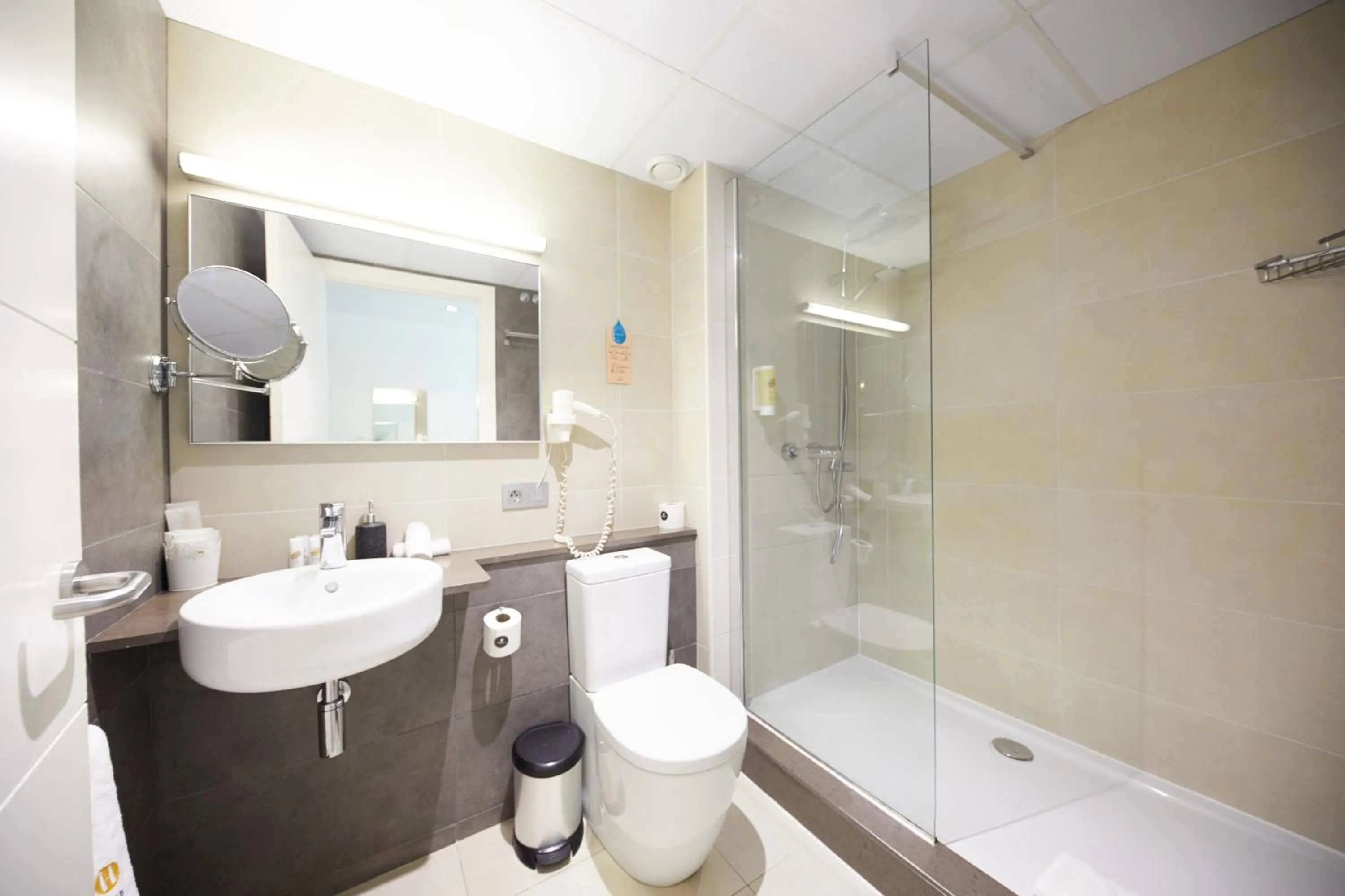 Apart-Suites Hostemplo