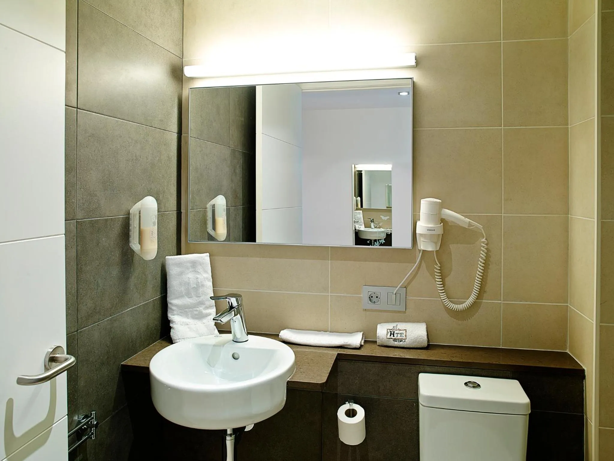 Bathroom in Apart-Suites Hostemplo