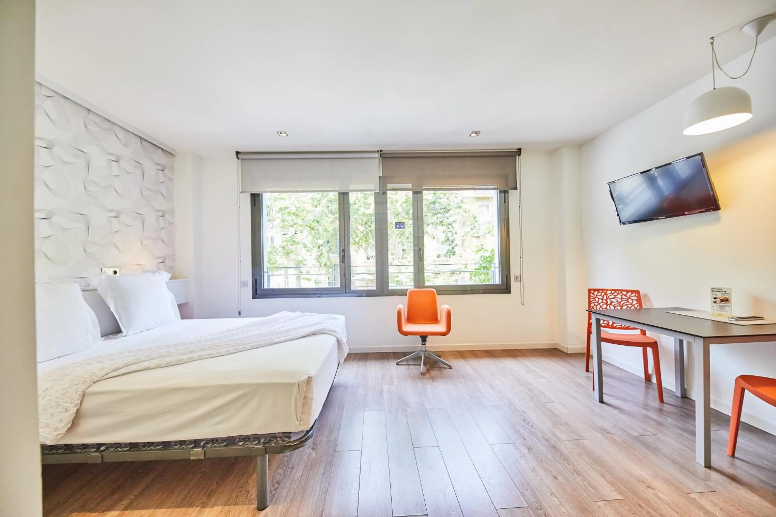 Bed in Apart-Suites Hostemplo