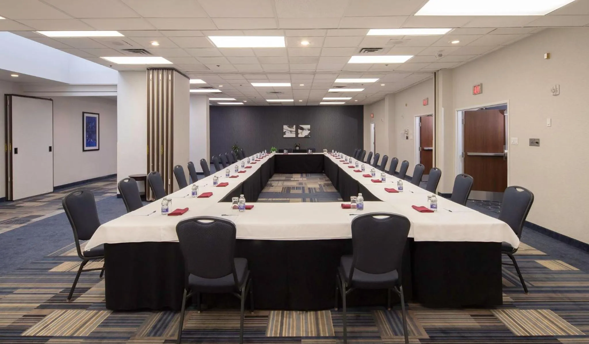 Meeting/conference room in Holiday Inn Ottawa East by IHG