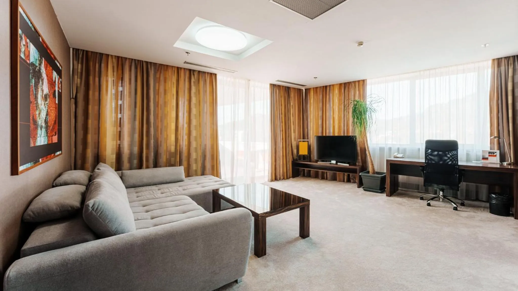 Photo of the whole room in Holiday Inn Zilina by IHG