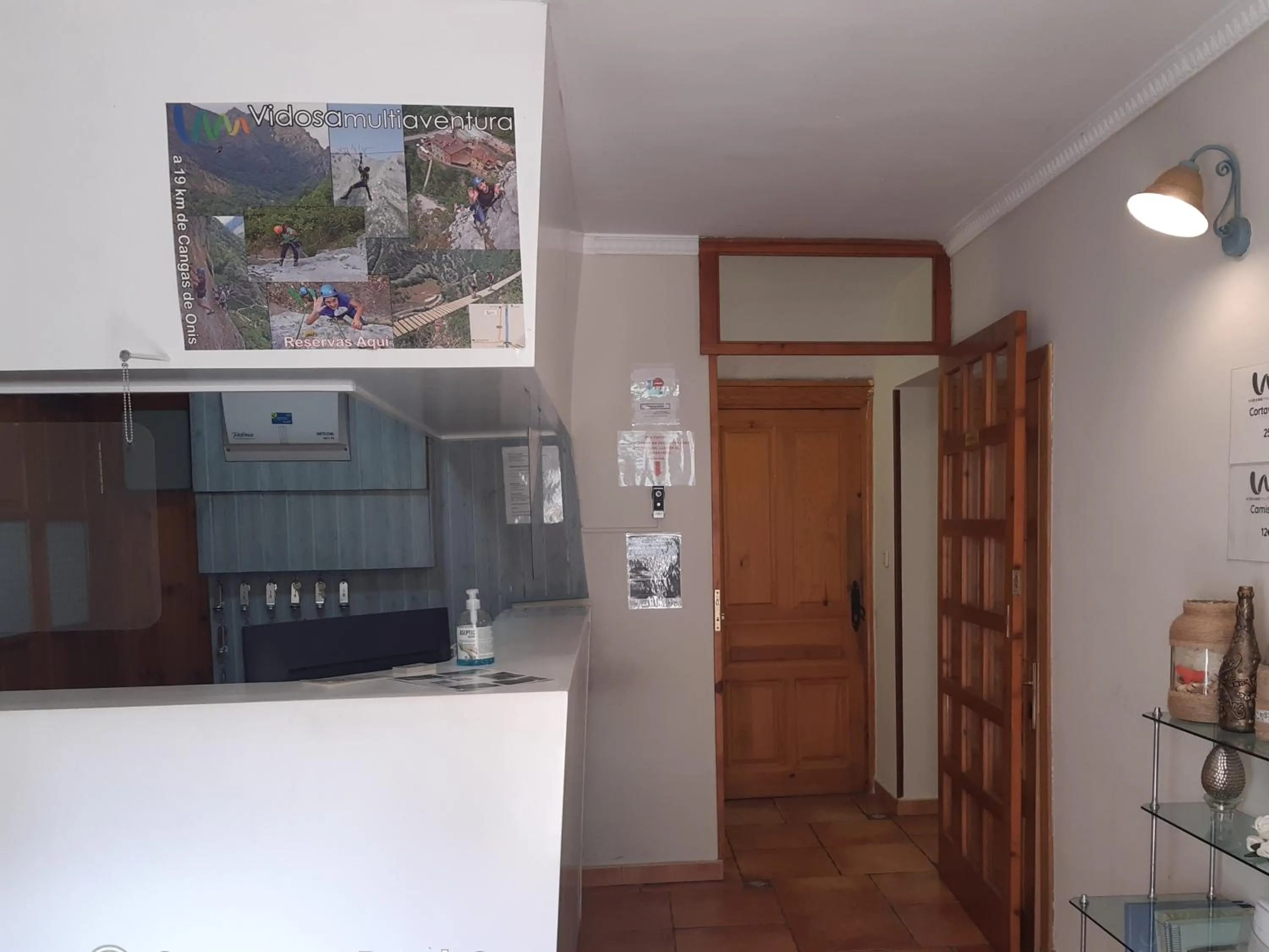 Lobby or reception in Hotel Puente Vidosa