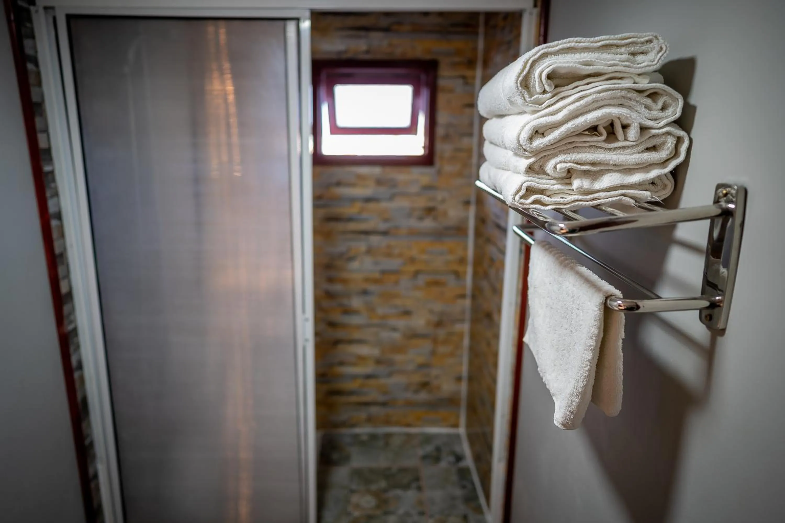 towels in Hostal Alcázar