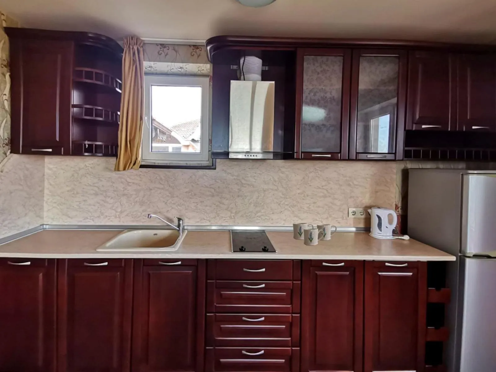 Kitchen or kitchenette in Twins Palace ApartHotel