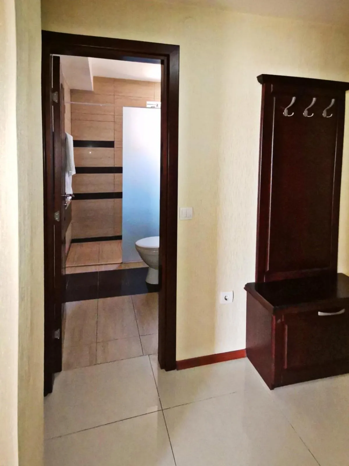 People in Twins Palace ApartHotel