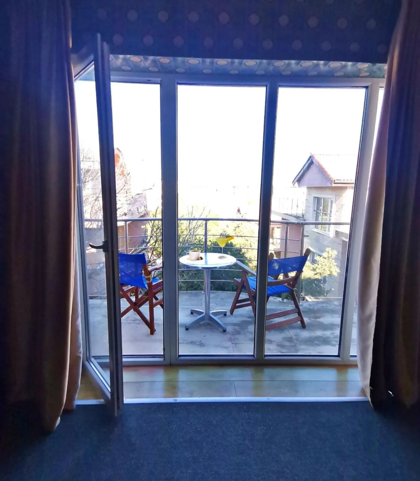 Patio in Twins Palace ApartHotel